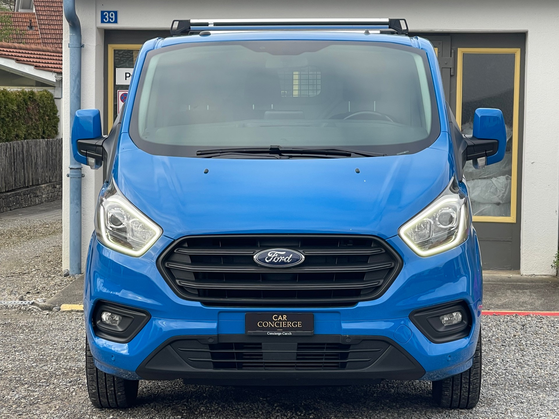 FORD Transit Custom Van 320 L2H1 Trend A-image-2