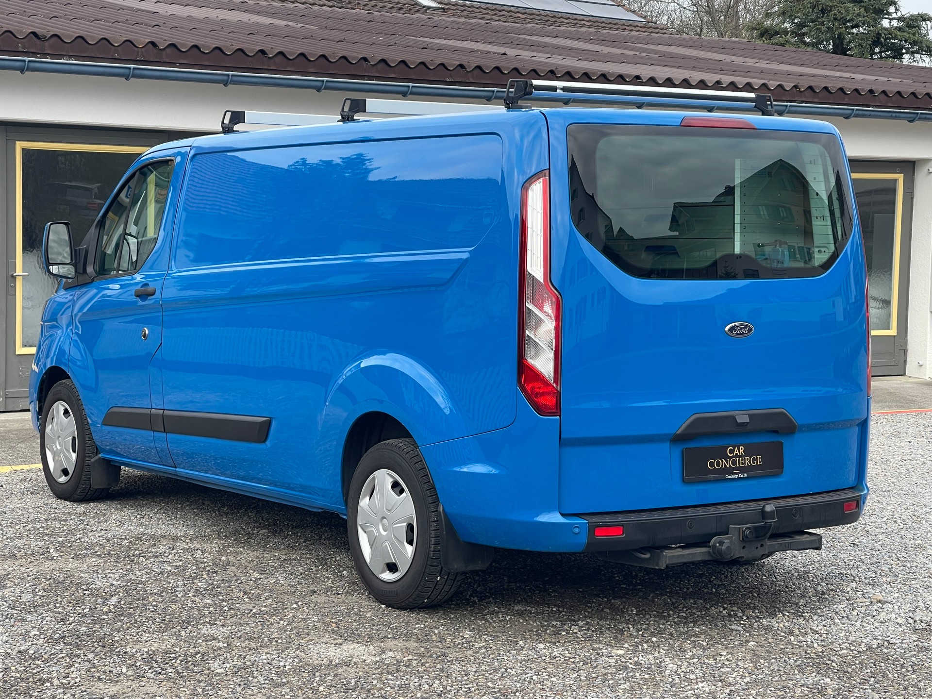 FORD Transit Custom Van 320 L2H1 Trend A-image-6