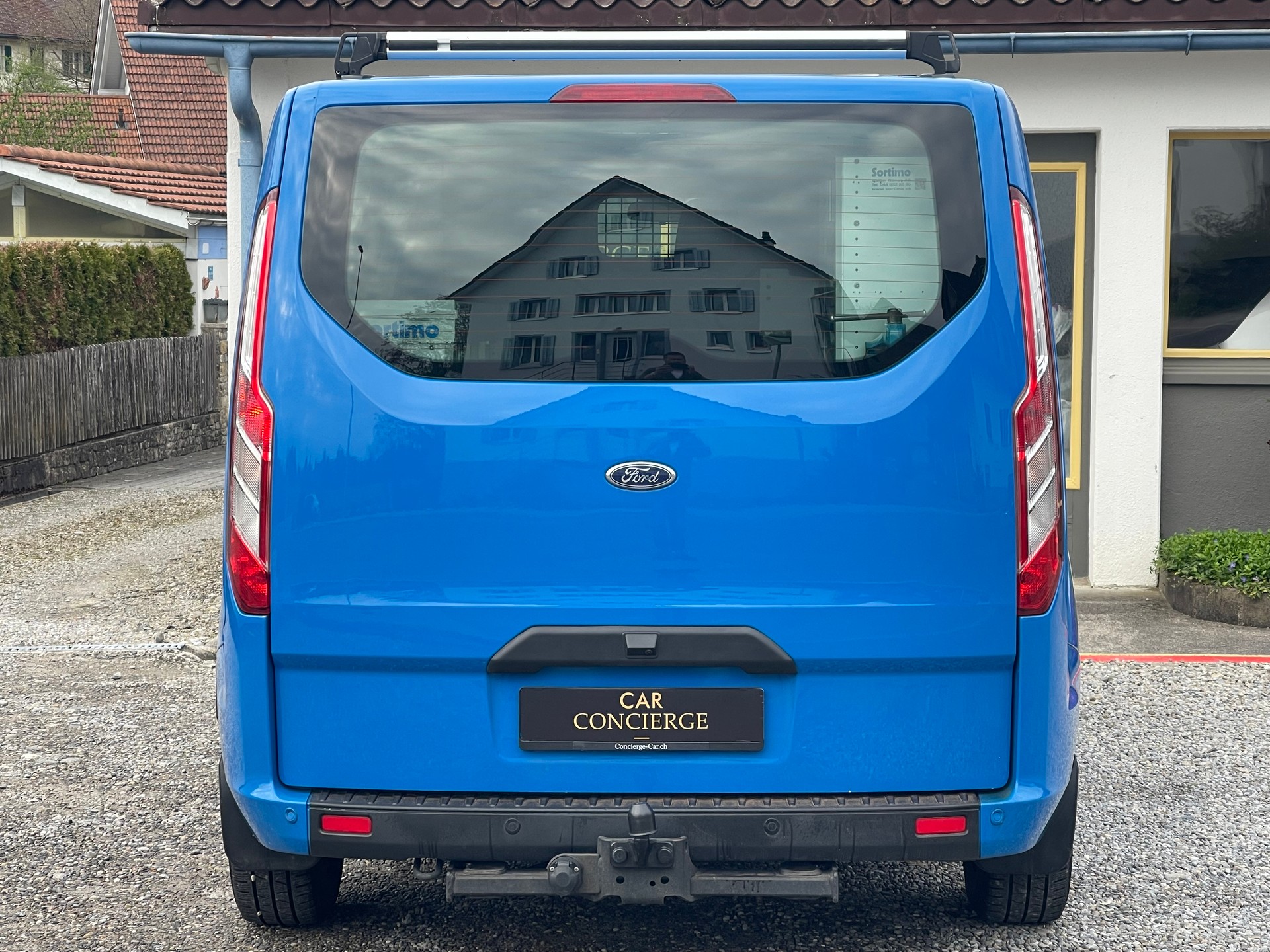 FORD Transit Custom Van 320 L2H1 Trend A-image-7
