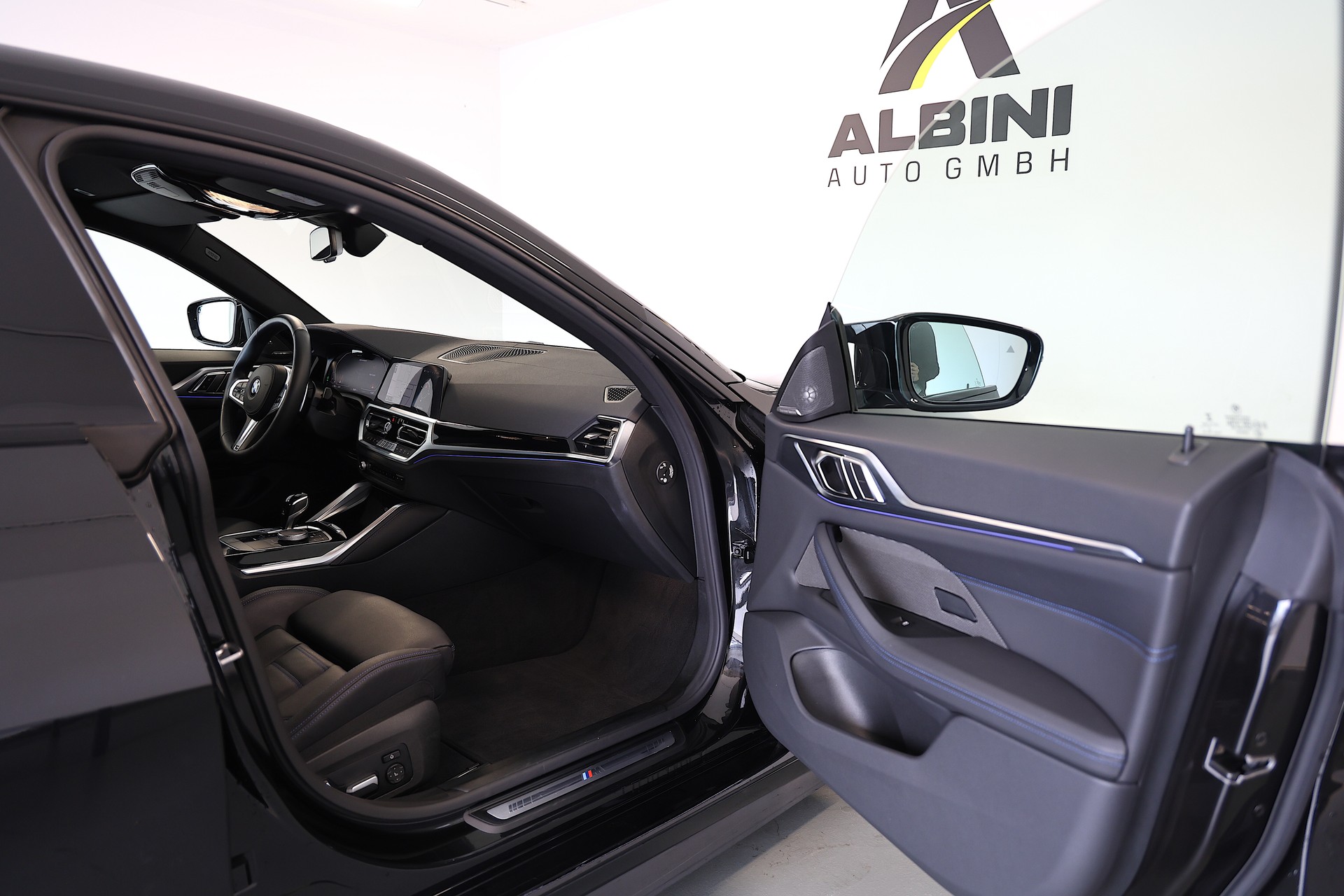 BMW M440i xDrive 48V Gran Coupé Steptronic-image-11