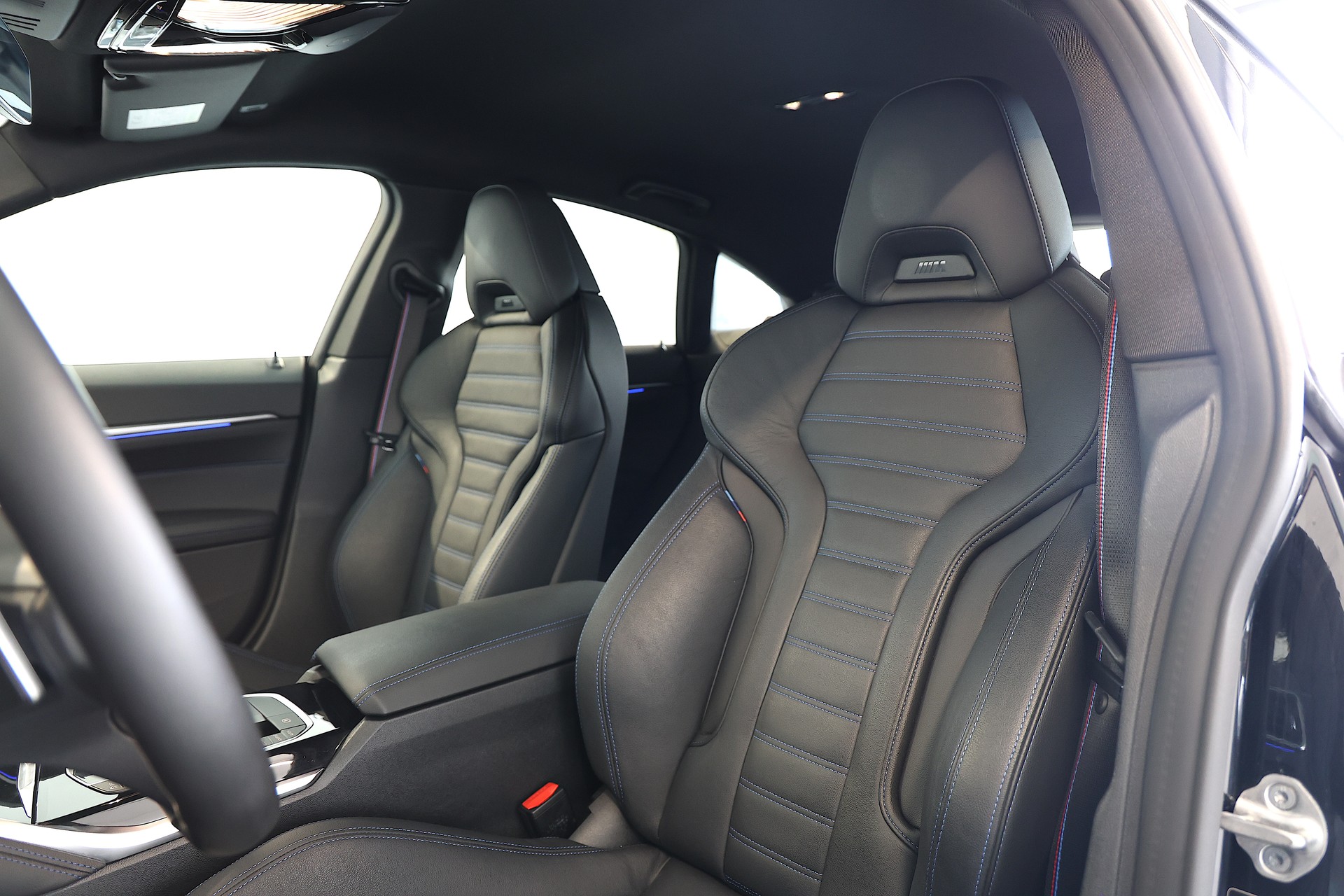 BMW M440i xDrive 48V Gran Coupé Steptronic-image-7