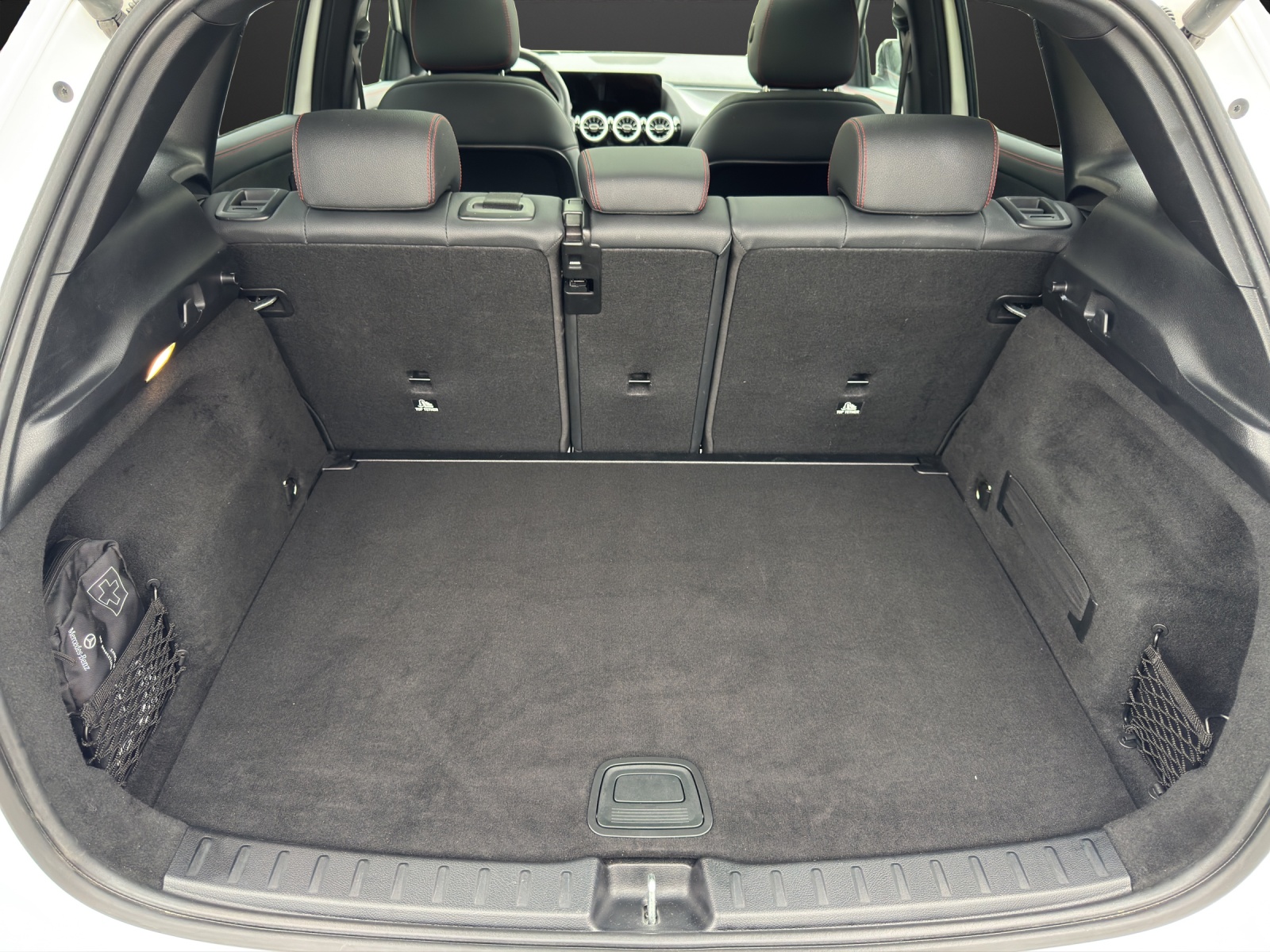 MERCEDES-BENZ GLA 220 4Matic 8G-DCT-image-8