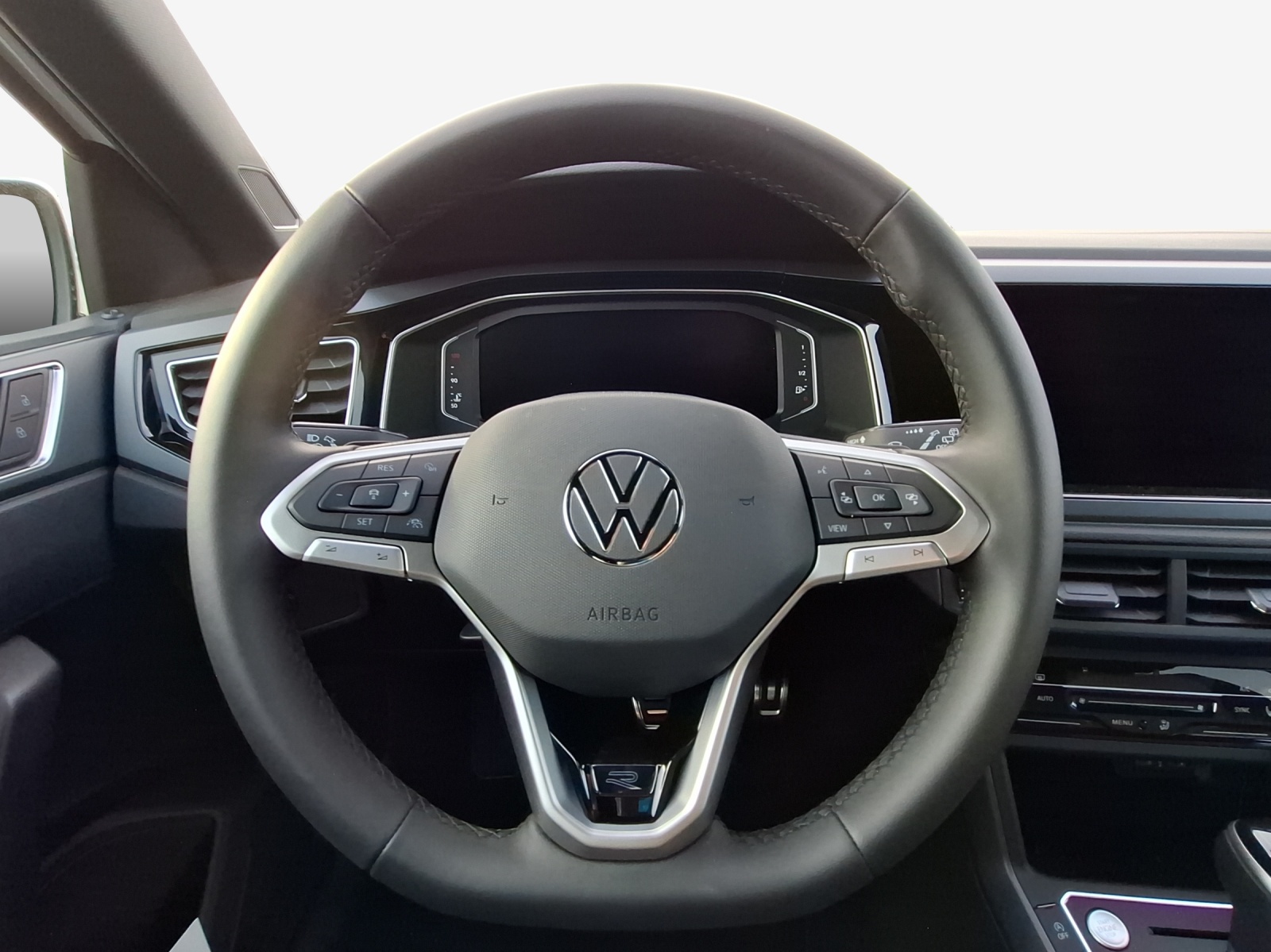 VW Polo 1.0 TSI R-Line DSG-image-9