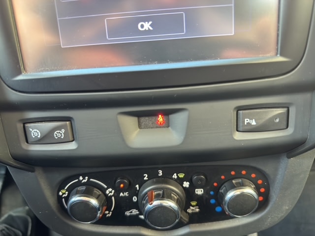 DACIA Duster 1.2 T Ambiance 4x4-image-16