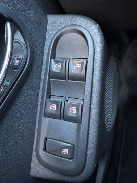 DACIA Duster 1.2 T Ambiance 4x4-image-21