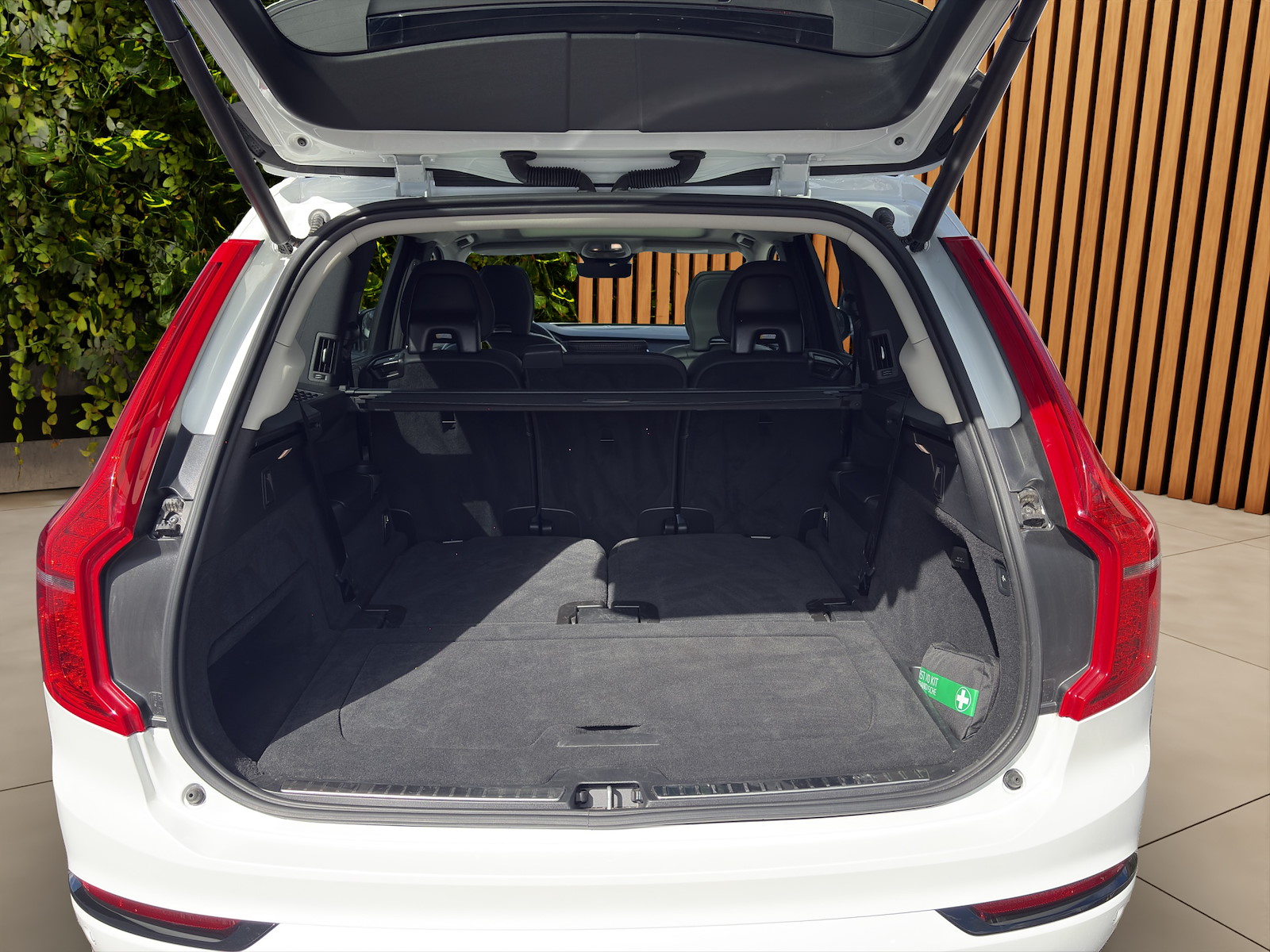 VOLVO XC90 2.0 T8 TE Plus Dark 7P. eAWD-image-15