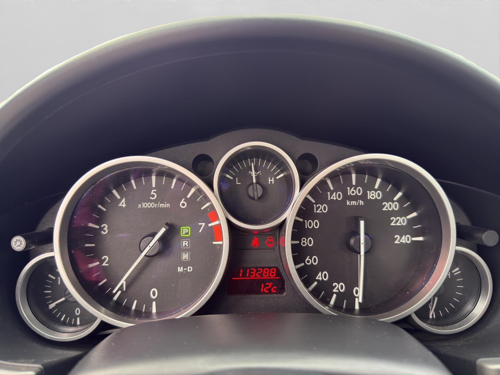 MAZDA MX-5 Roadster-Coupé 2.0i 16V Sport Activematic-image-10