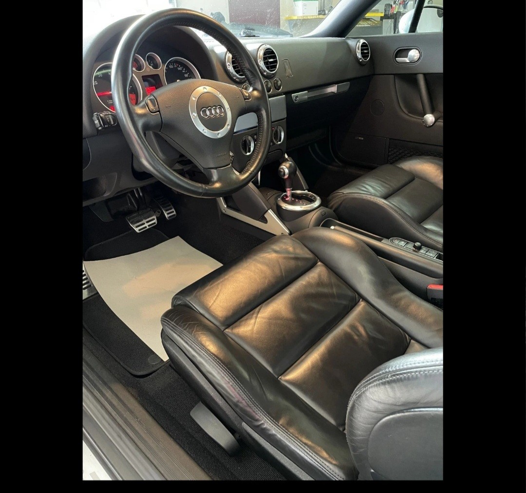 AUDI TT Coupé 1.8 T-image-4