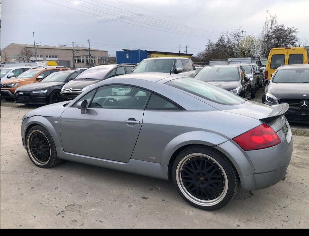 AUDI TT Coupé 1.8 T-image-1