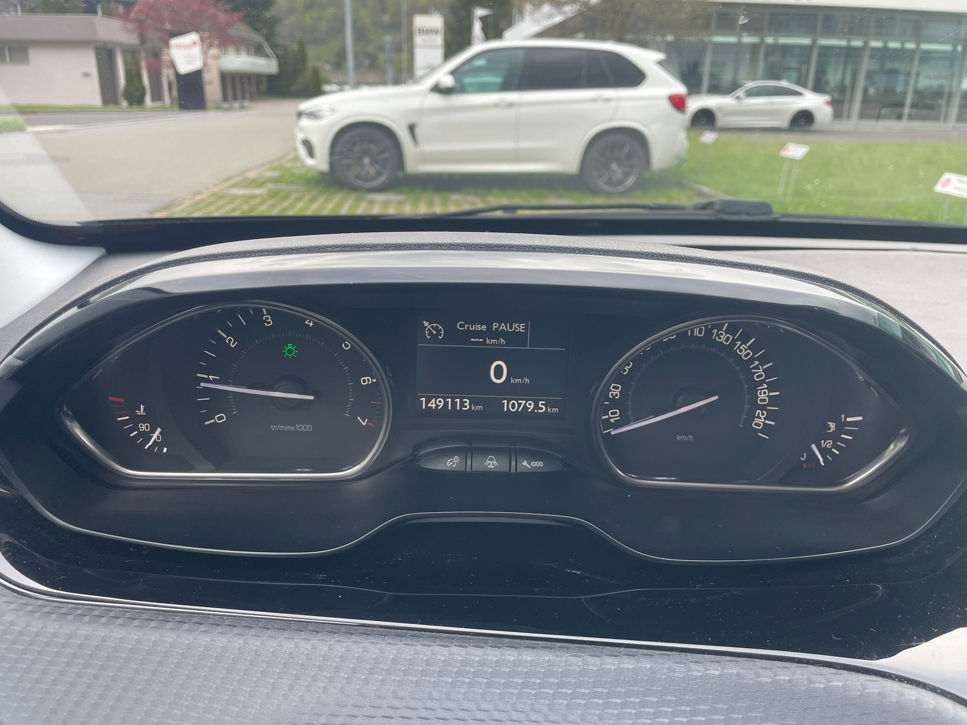 PEUGEOT 2008 1.2 PureTech Active-image-11