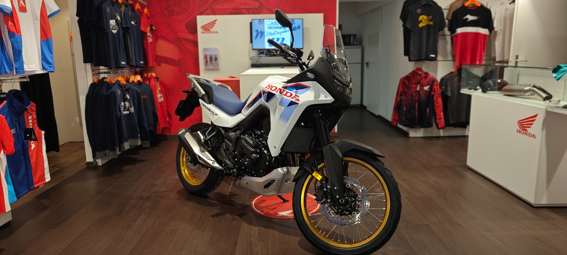 HONDA XL 750 Transalp E-Clutch