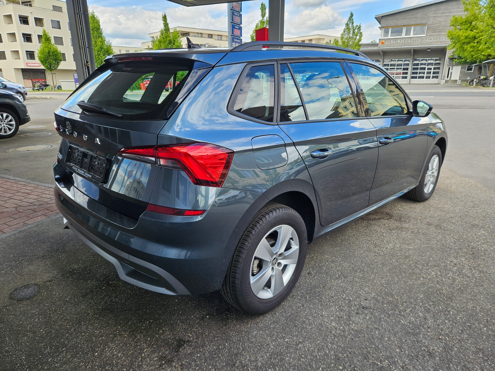 SKODA Kamiq 1.0 TSI Ambition DSG-image-1
