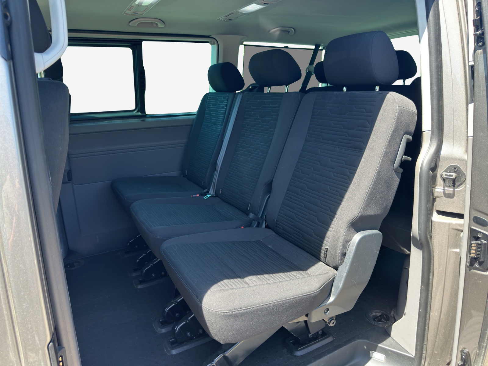 VW T6.1 Caravelle 2.0 TDI Comfortline Liberty DSG-image-11