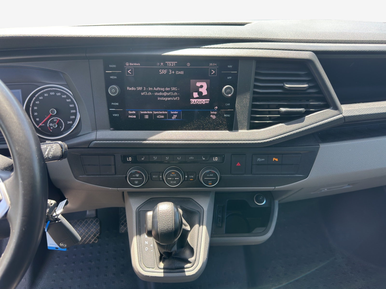 VW T6.1 Caravelle 2.0 TDI Comfortline Liberty DSG-image-10