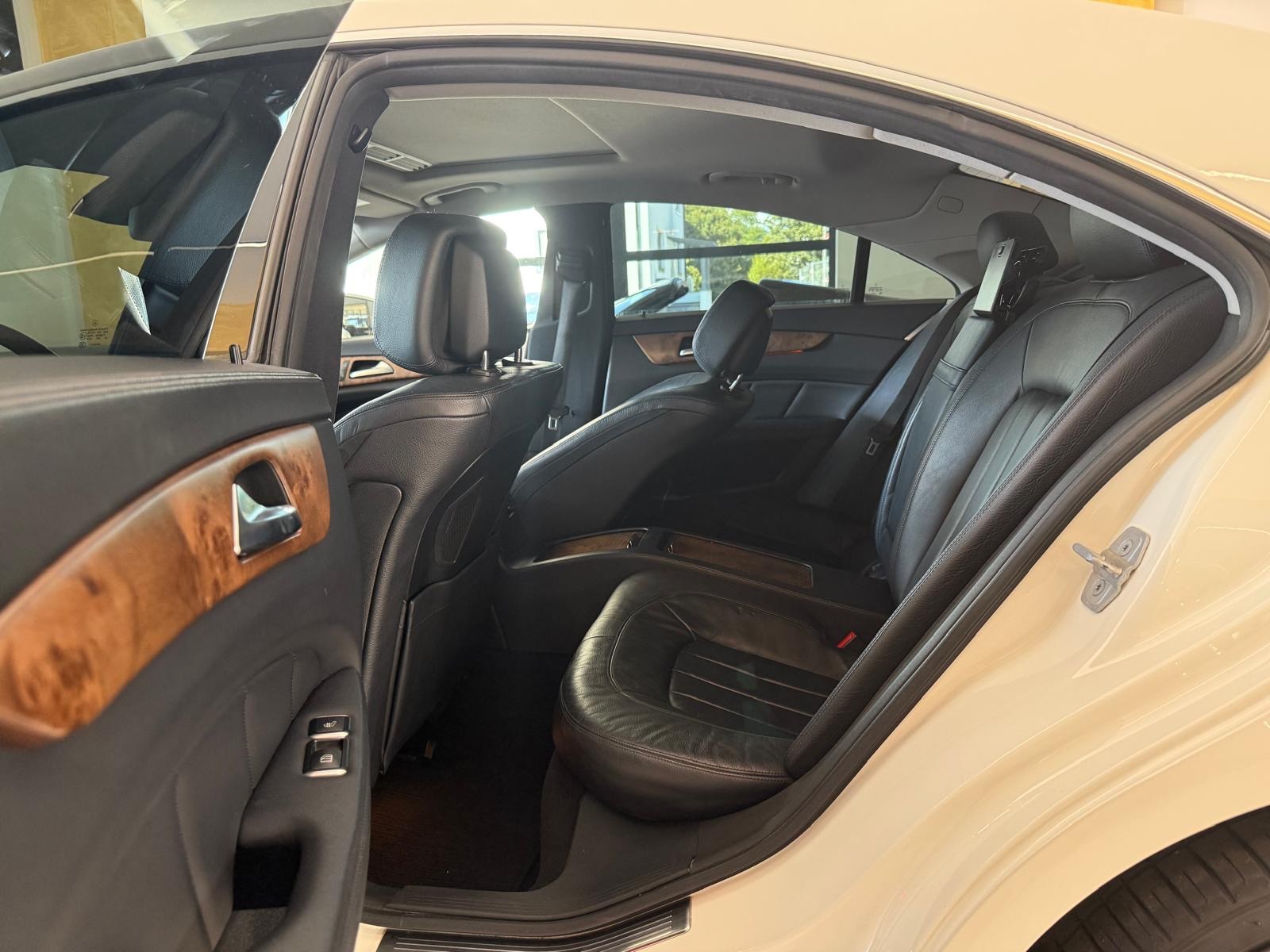 MERCEDES-BENZ CLS 350 CDI 7G-Tronic-image-15