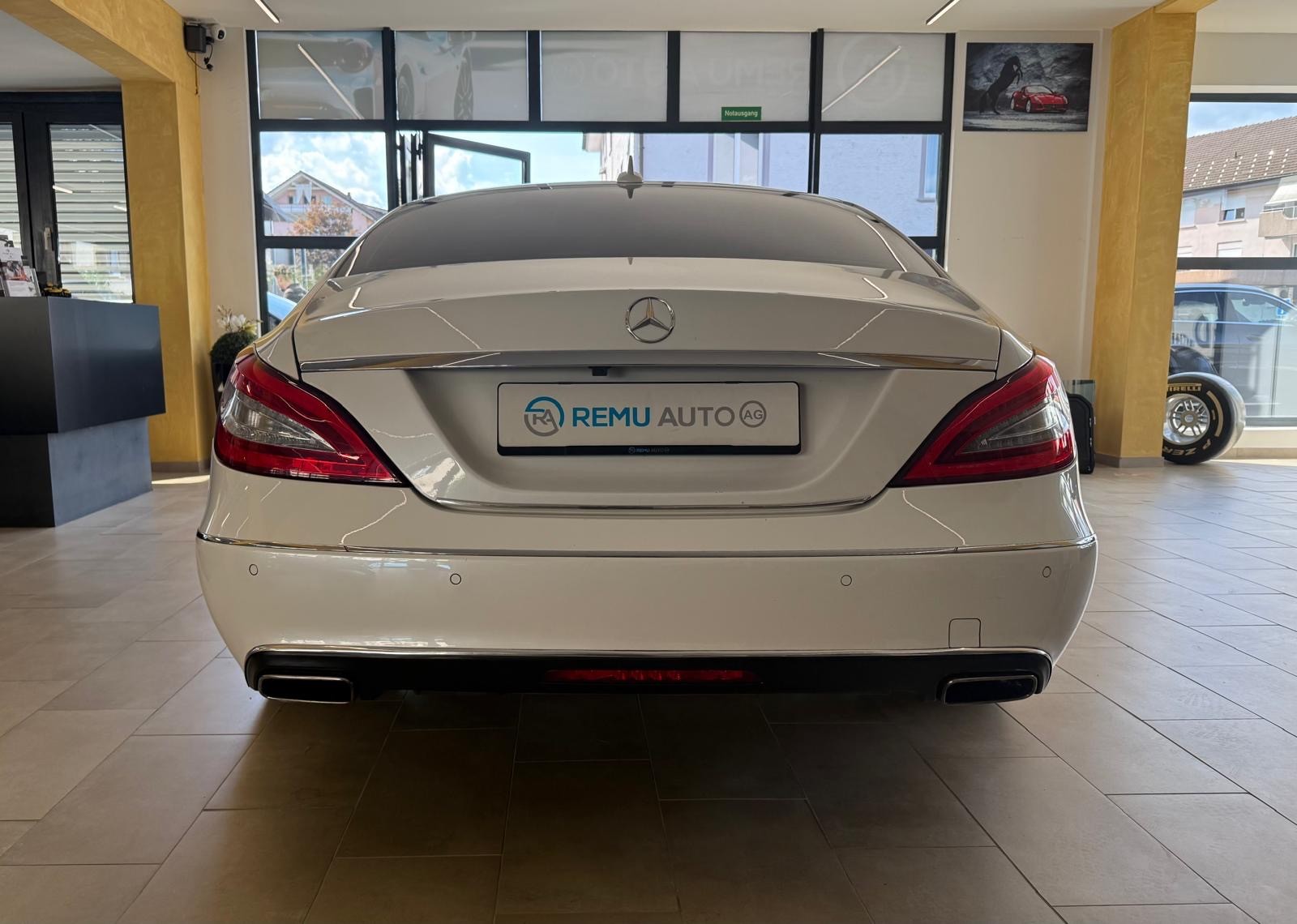 MERCEDES-BENZ CLS 350 CDI 7G-Tronic-showroom-element-3