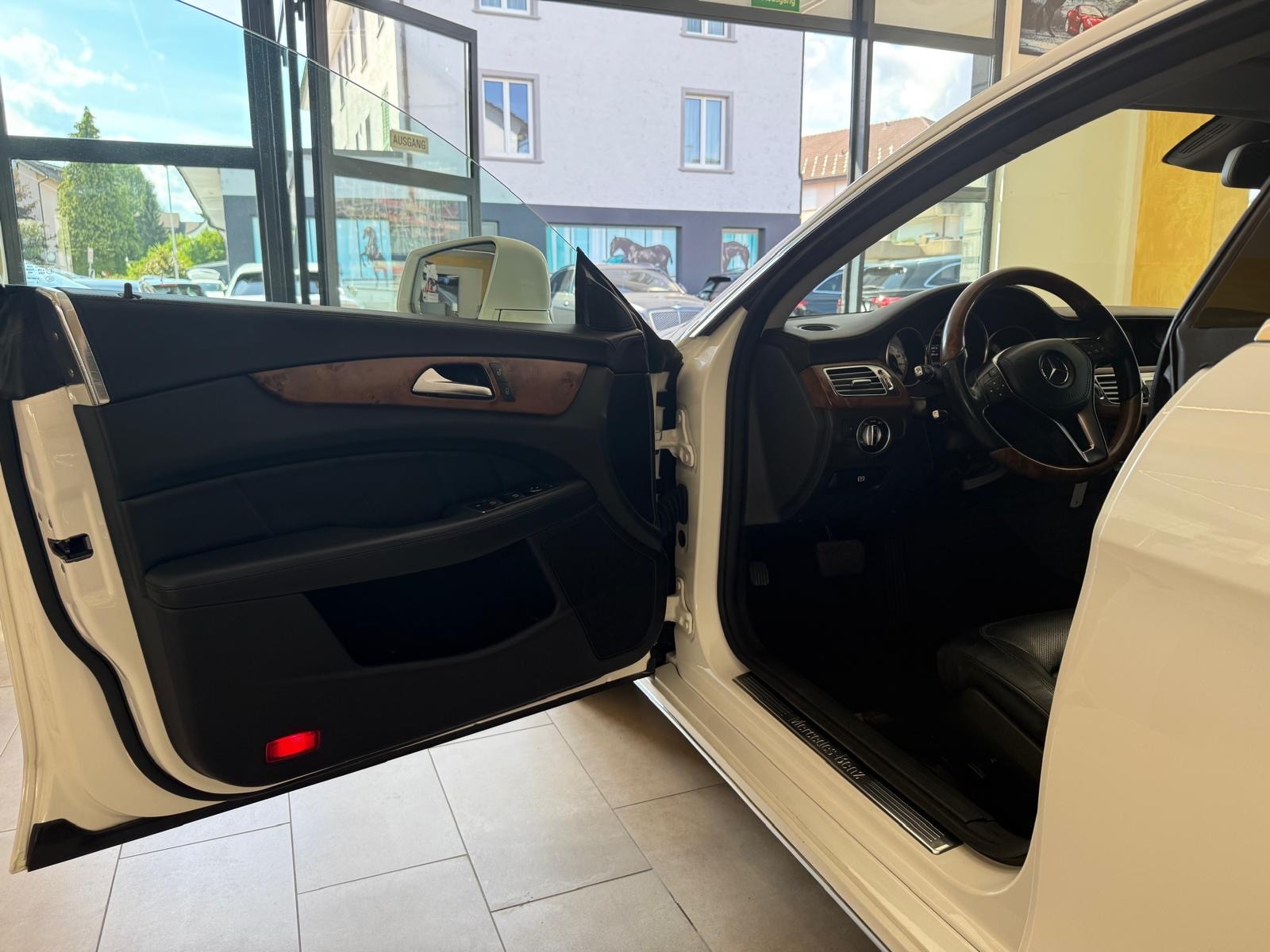 MERCEDES-BENZ CLS 350 CDI 7G-Tronic-image-8