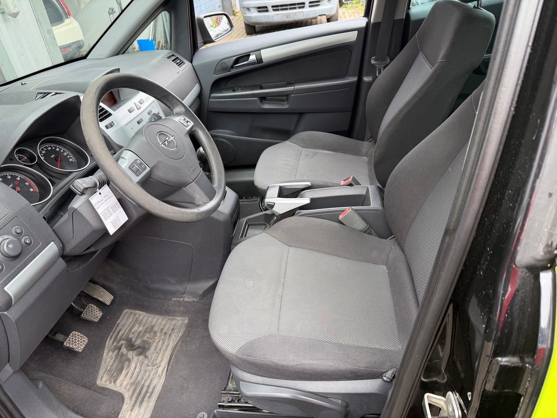 OPEL Zafira 1.8i 16V-image-5