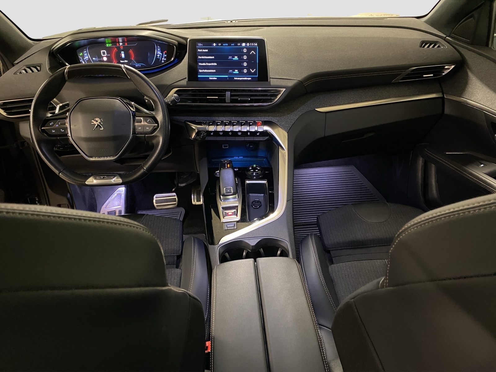 PEUGEOT 3008 1.5 BlueHDi GT Line-image-12