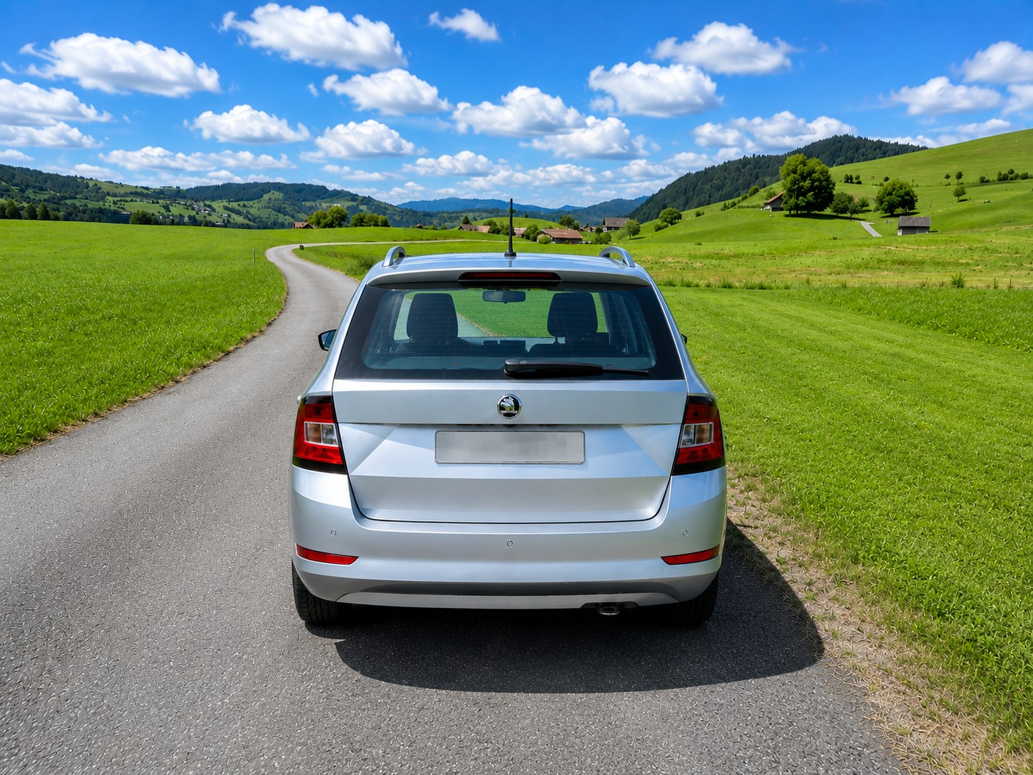 SKODA Kombi 1.0 TSI Ambition-image-2