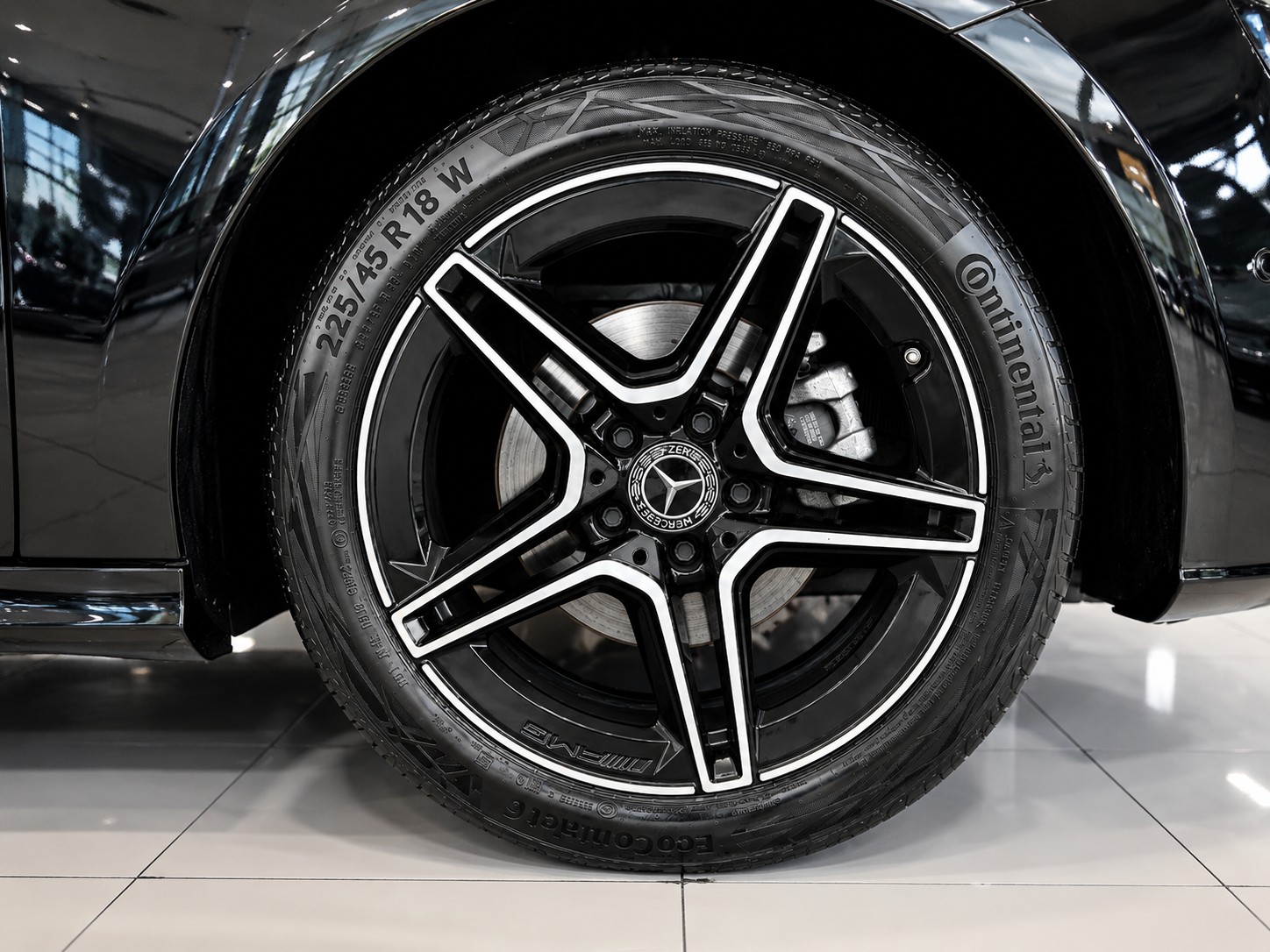 MERCEDES-BENZ A 200 AMG Line CH FAHRZEUG-image-19