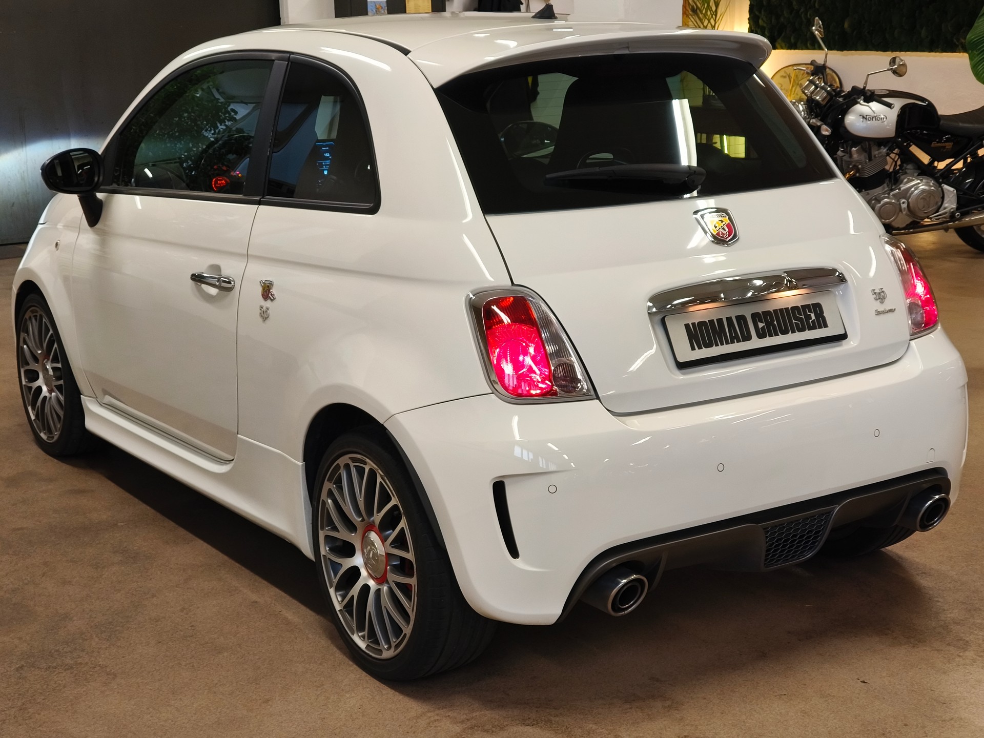 FIAT 595 1.4 16V Turbo Abarth Turismo-image-16