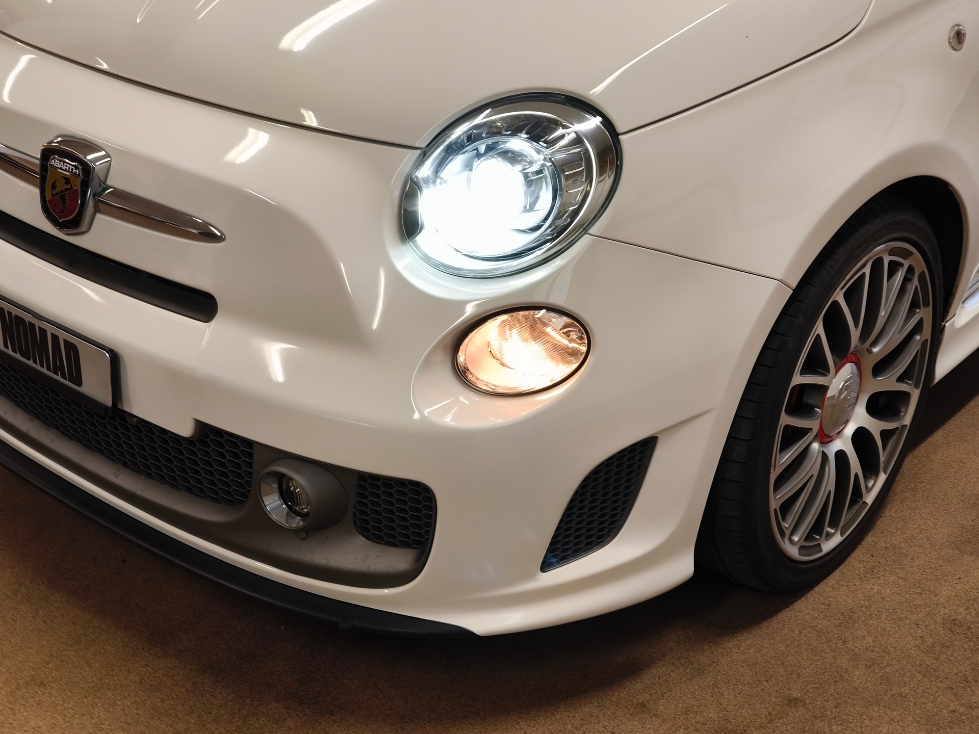 FIAT 595 1.4 16V Turbo Abarth Turismo-image-2