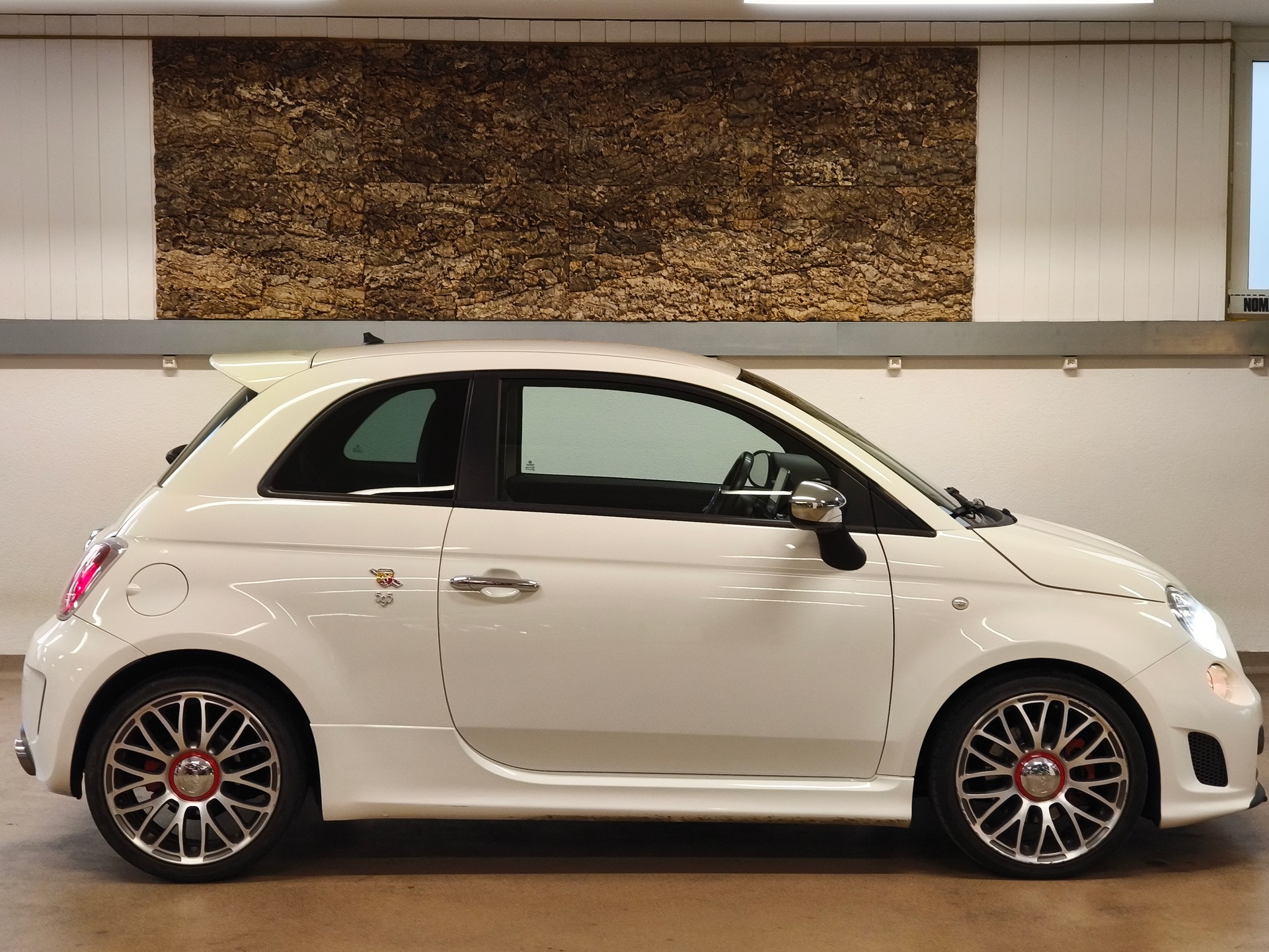 FIAT 595 1.4 16V Turbo Abarth Turismo-image-8