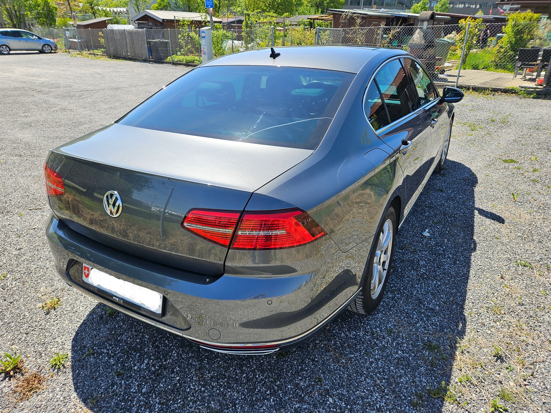 VW 2.0 TDI 240 SCR Highl. DSG 4m-image-3