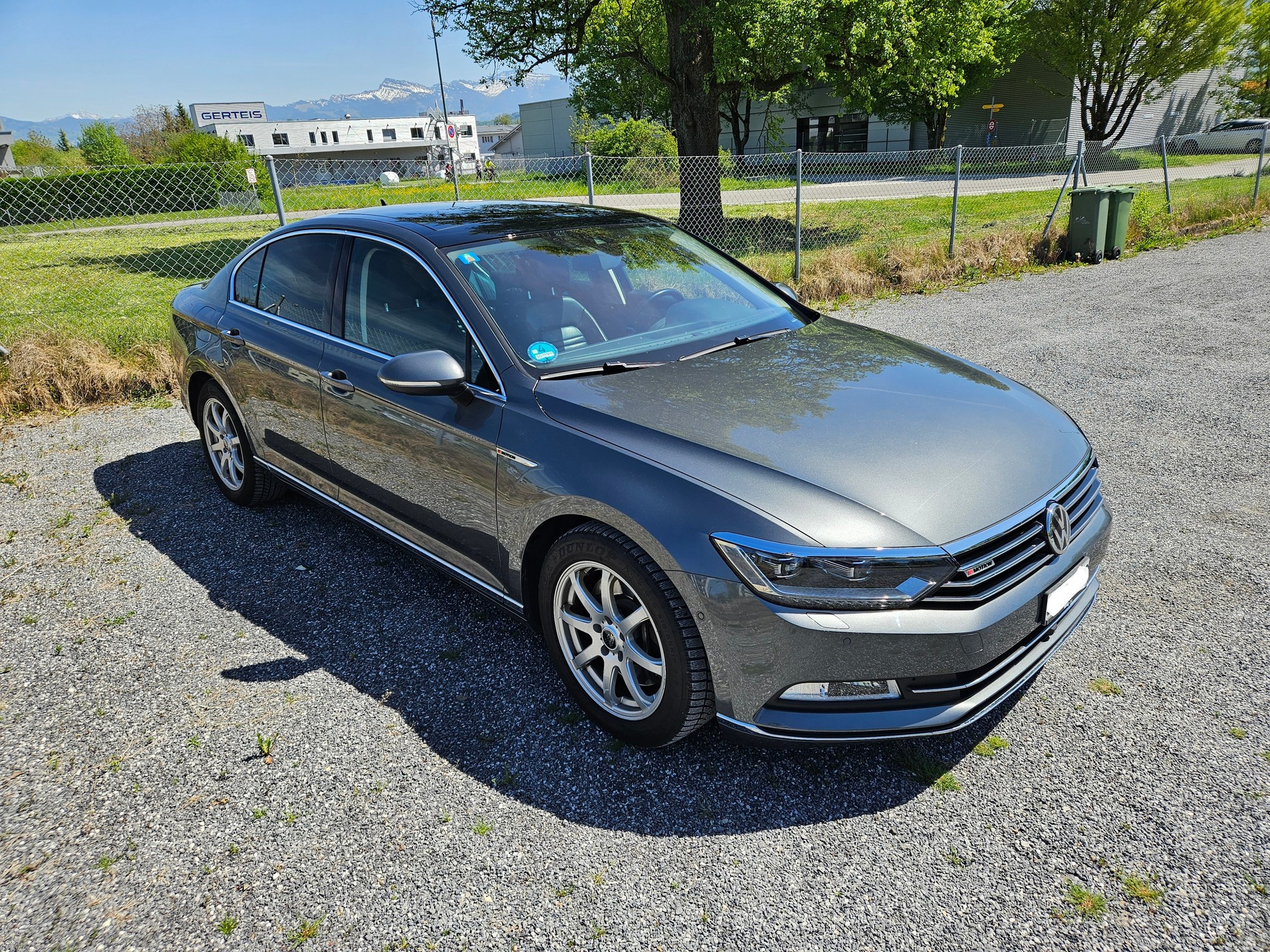 VW 2.0 TDI 240 SCR Highl. DSG 4m-image-1
