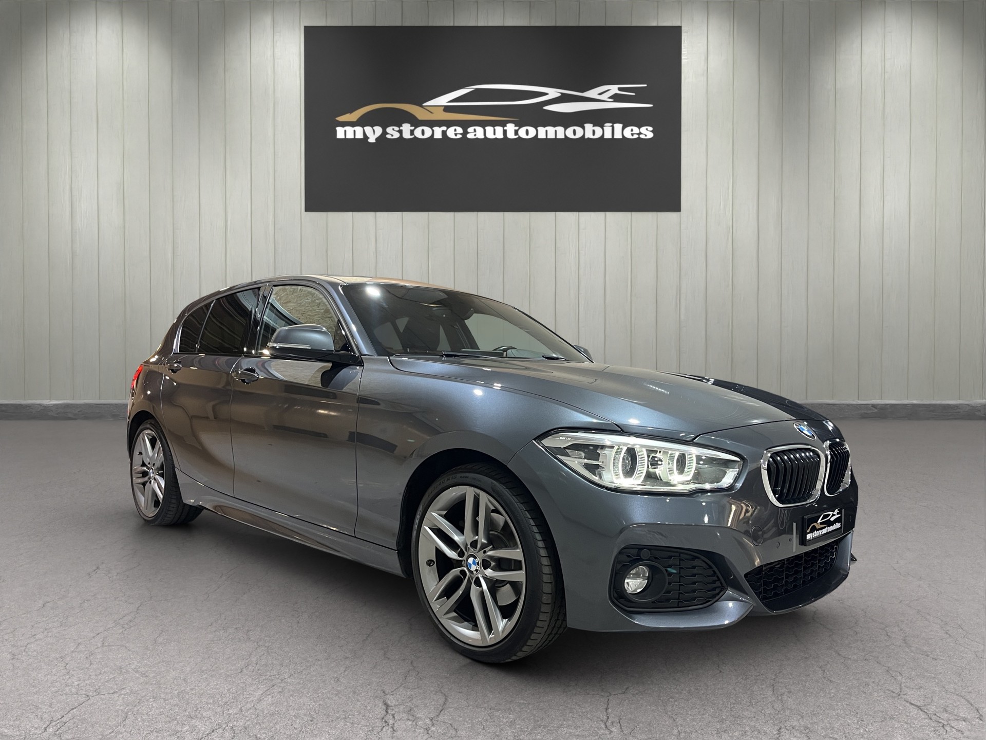 BMW 120d xDrive Edition M Sport Steptronic-image-1