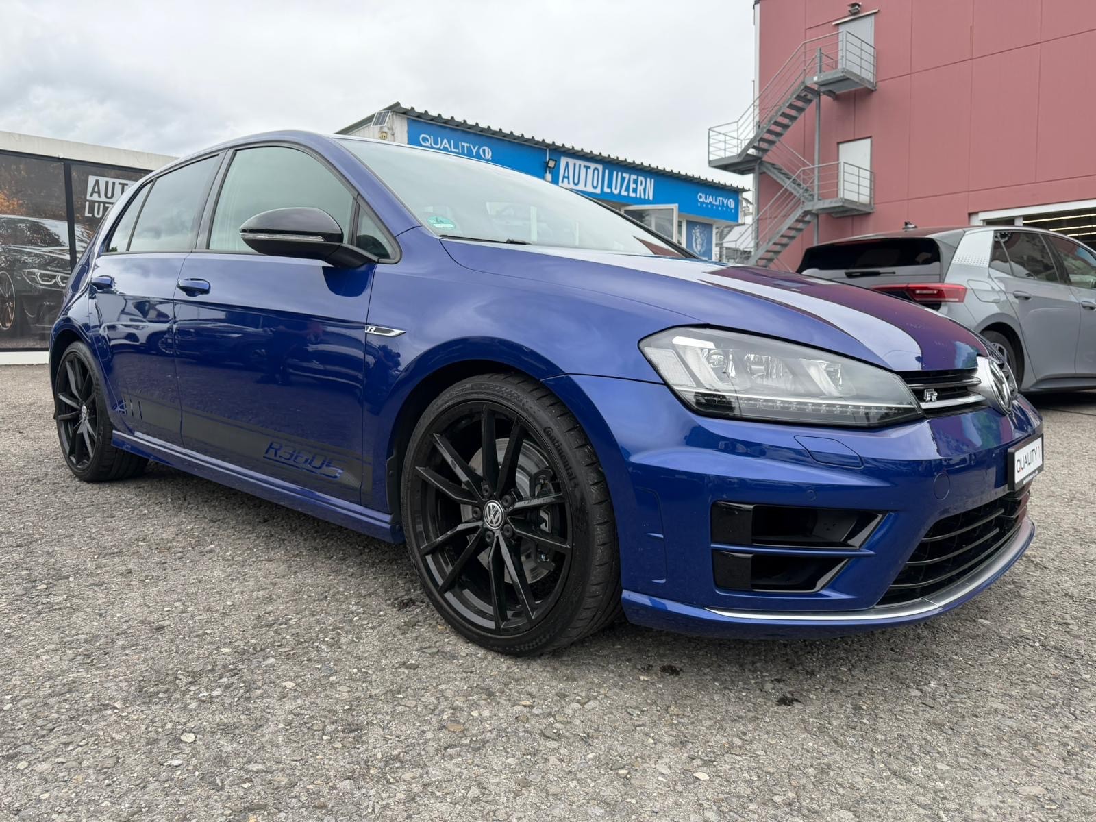 VW Golf 2.0 TSI R 360S 4Motion DSG-image-0