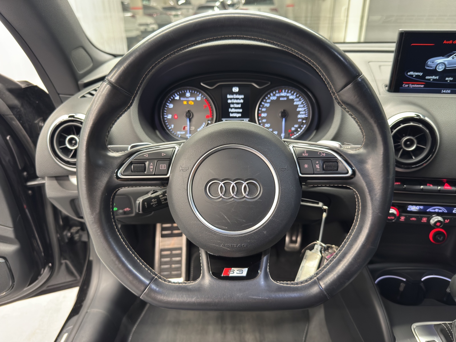 AUDI S3 Cabriolet 2.0 T FSI quattro S-Tronic-image-14
