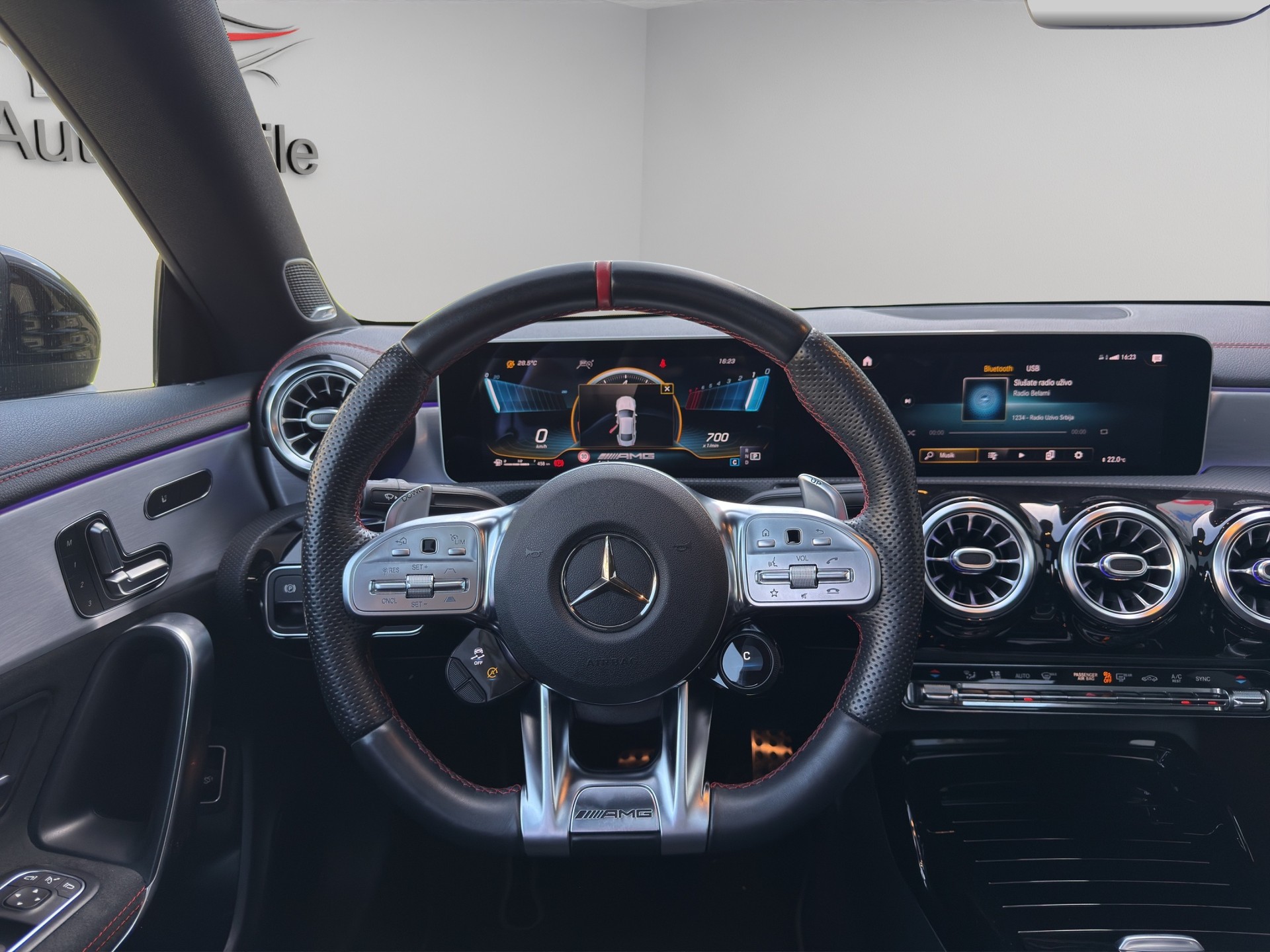 MERCEDES-BENZ CLA 35 AMG 4Matic 7G-DCT-image-9