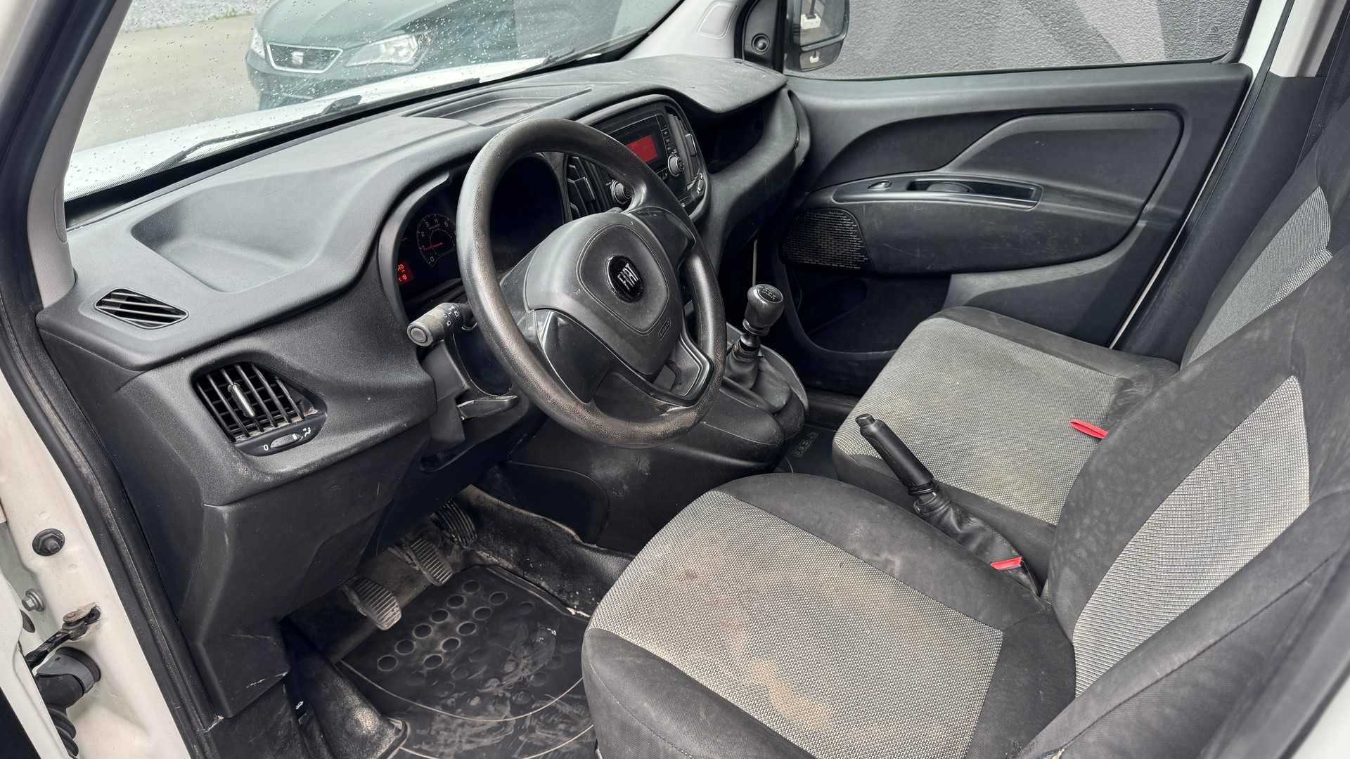 FIAT Doblò 1.4 MPI Cargo Easy Pro-image-4
