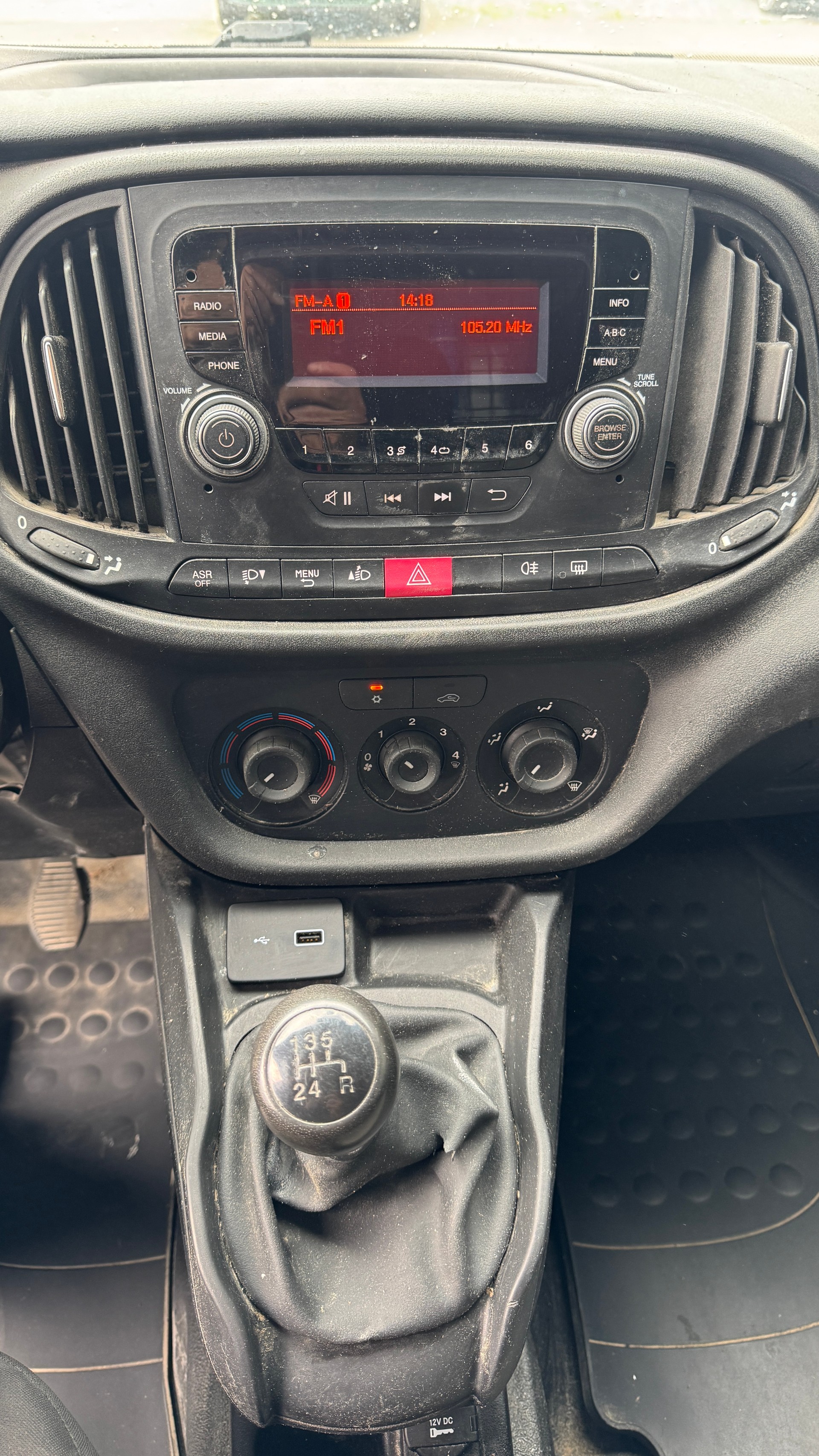 FIAT Doblò 1.4 MPI Cargo Easy Pro-image-6