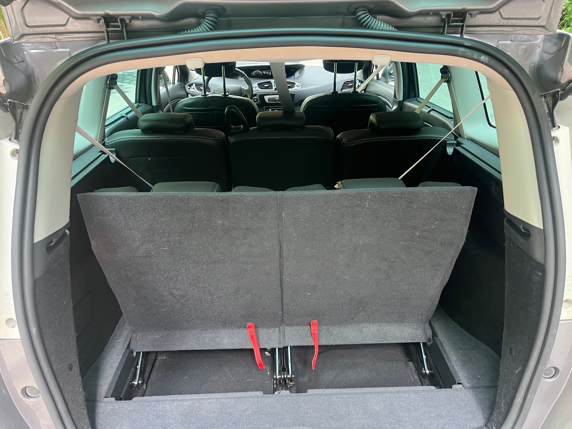 RENAULT Grand Scénic 1.5 dCi Bose-image-10