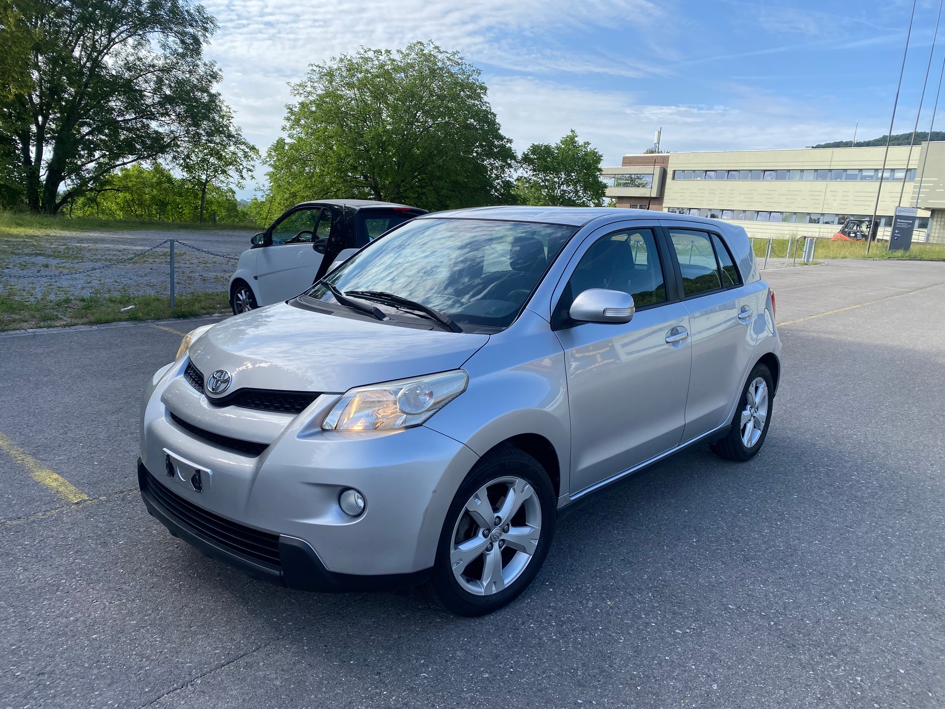 TOYOTA 1.33 VVT-i Linea Luna-image-0