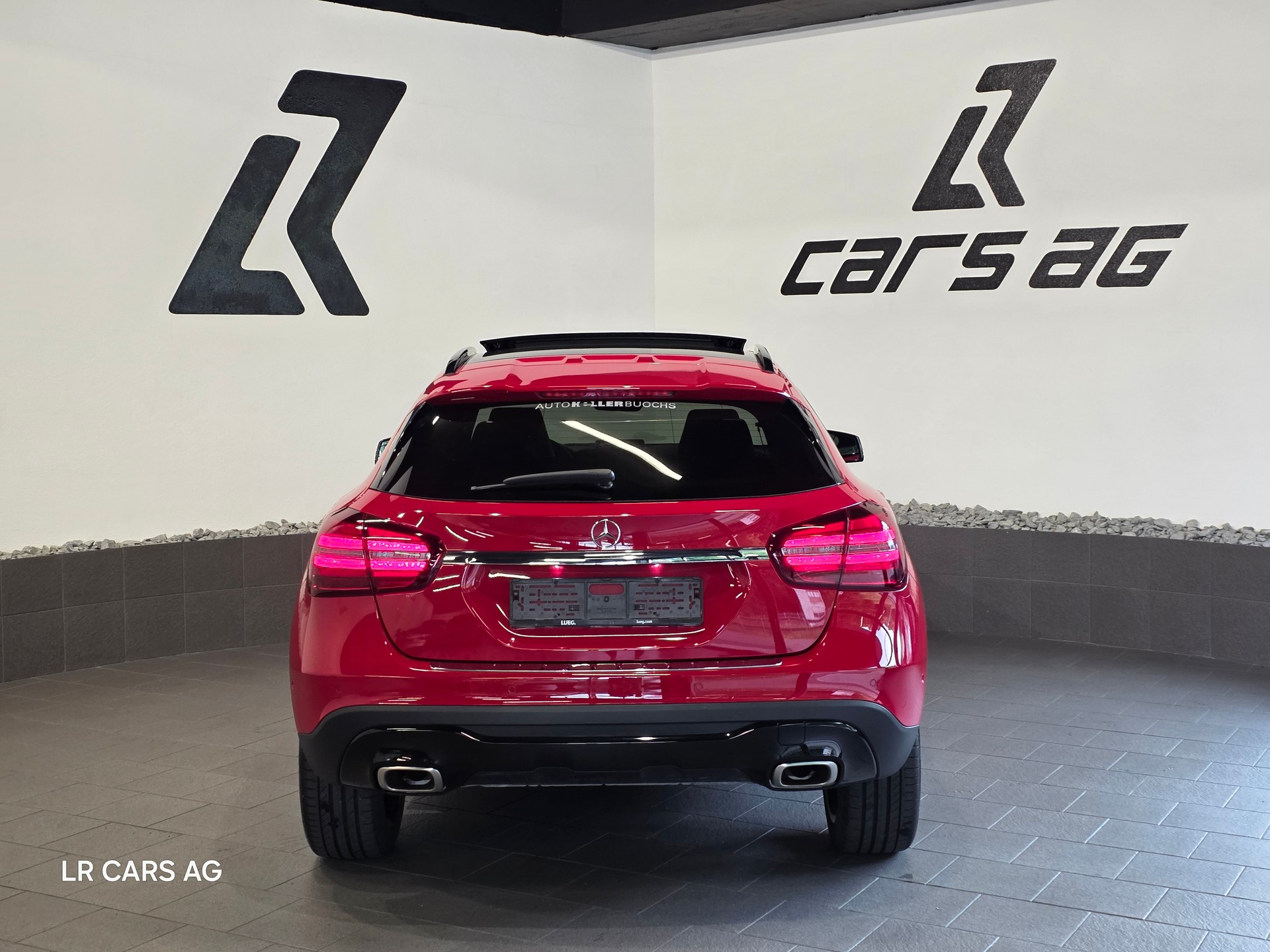 MERCEDES-BENZ GLA 200 Night Star 7G-DCT-image-5