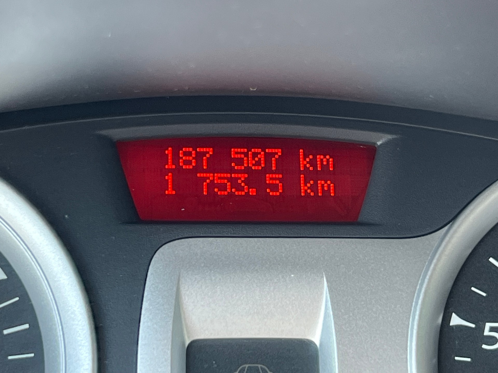 RENAULT Clio Grandtour 1.2 16V Turbo Dynamique-image-14