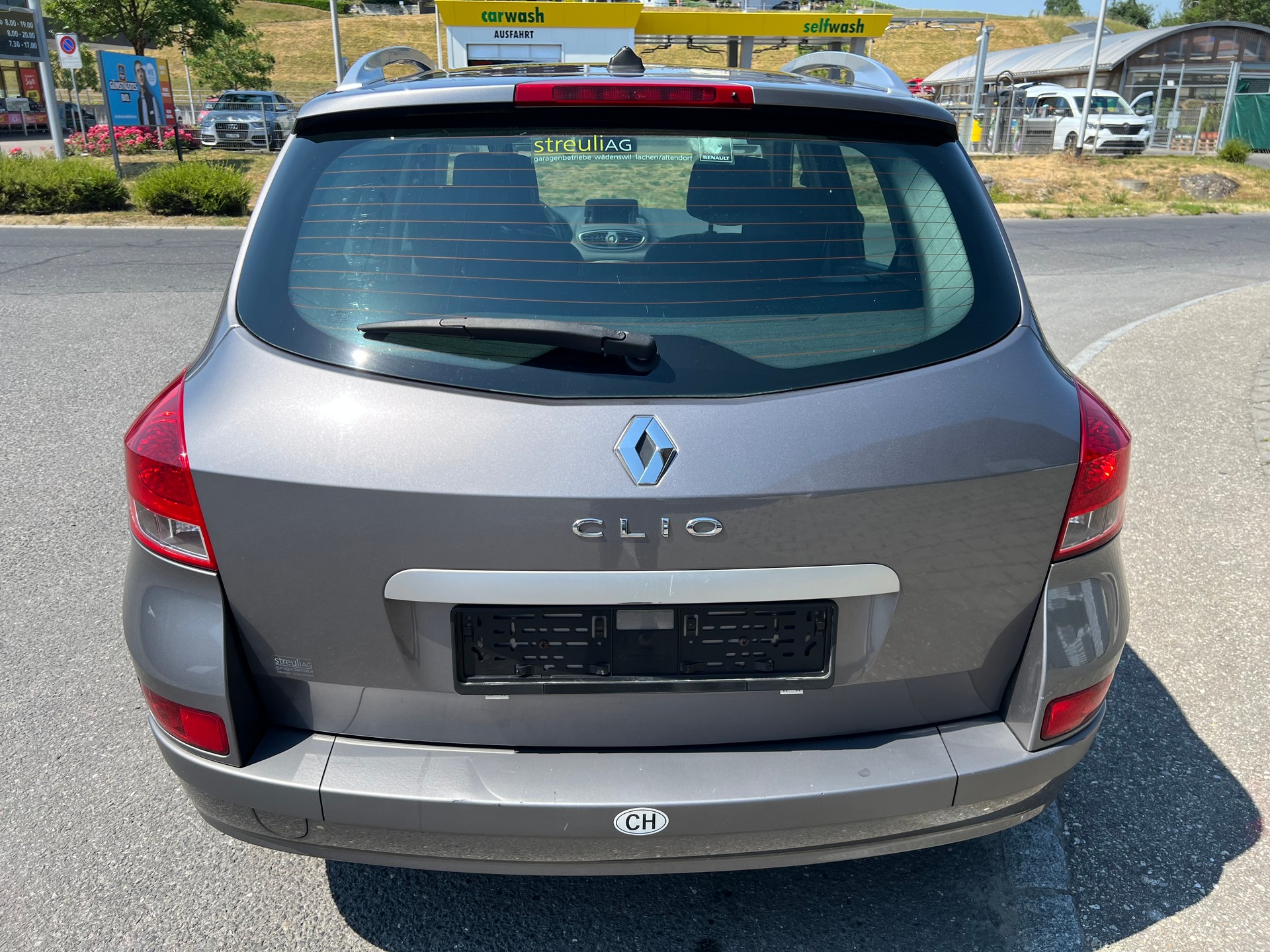 RENAULT Clio Grandtour 1.2 16V Turbo Dynamique-image-5
