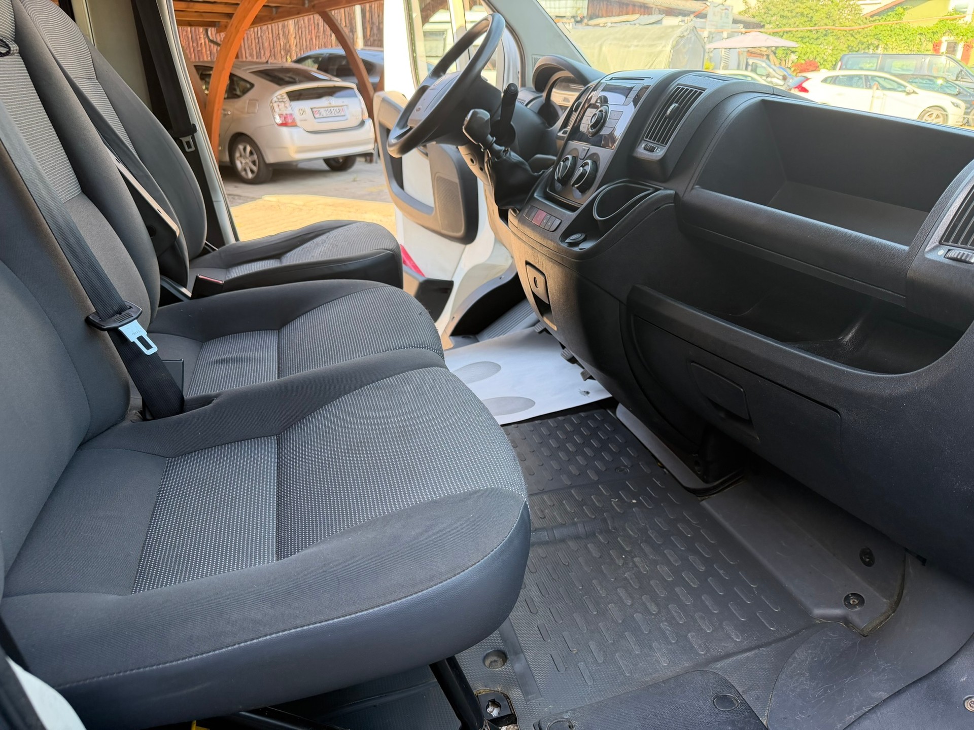 PEUGEOT Boxer 2.2 HDI 333 L2-image-9