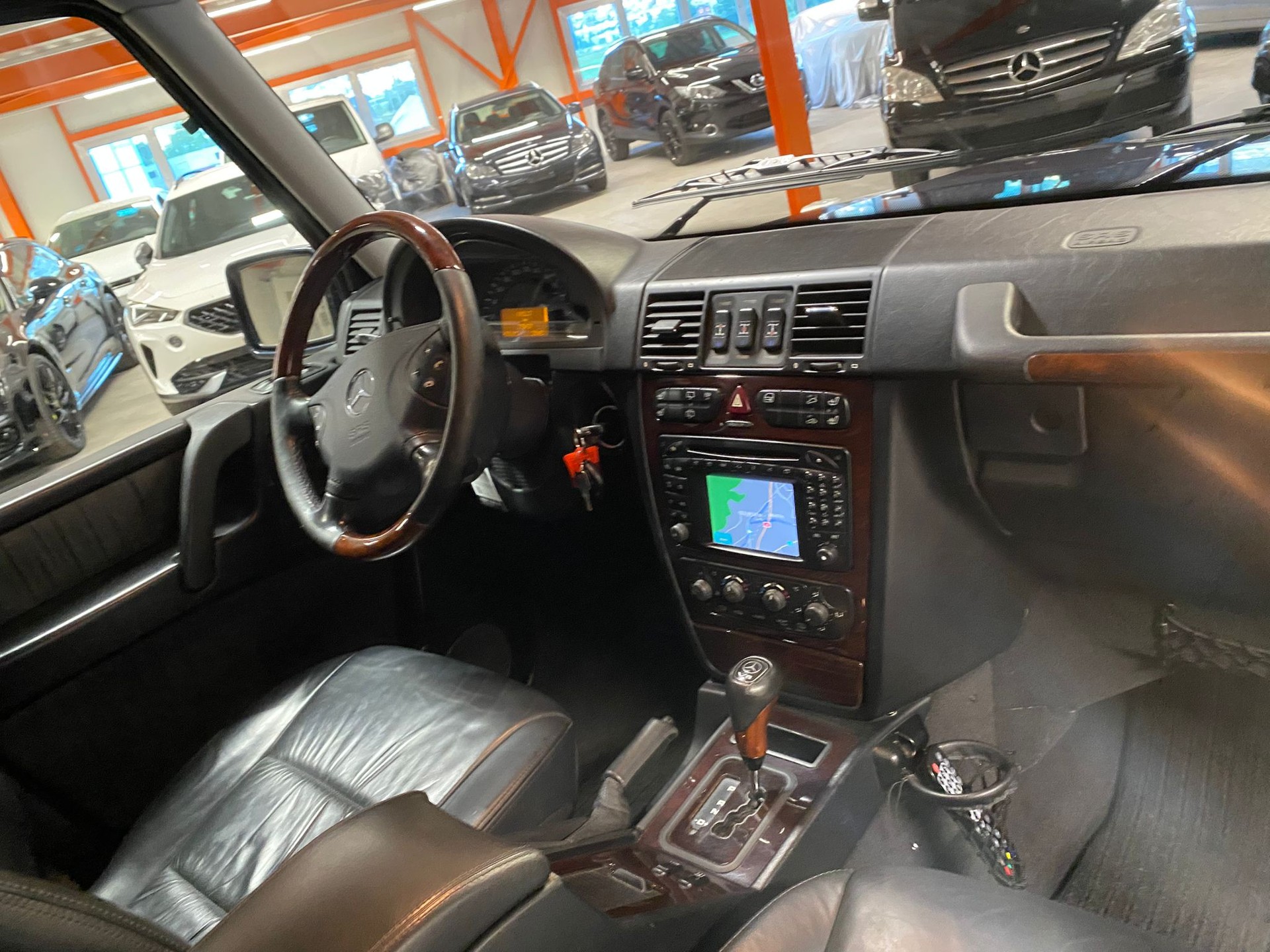 MERCEDES-BENZ G 500 Automatic-image-6