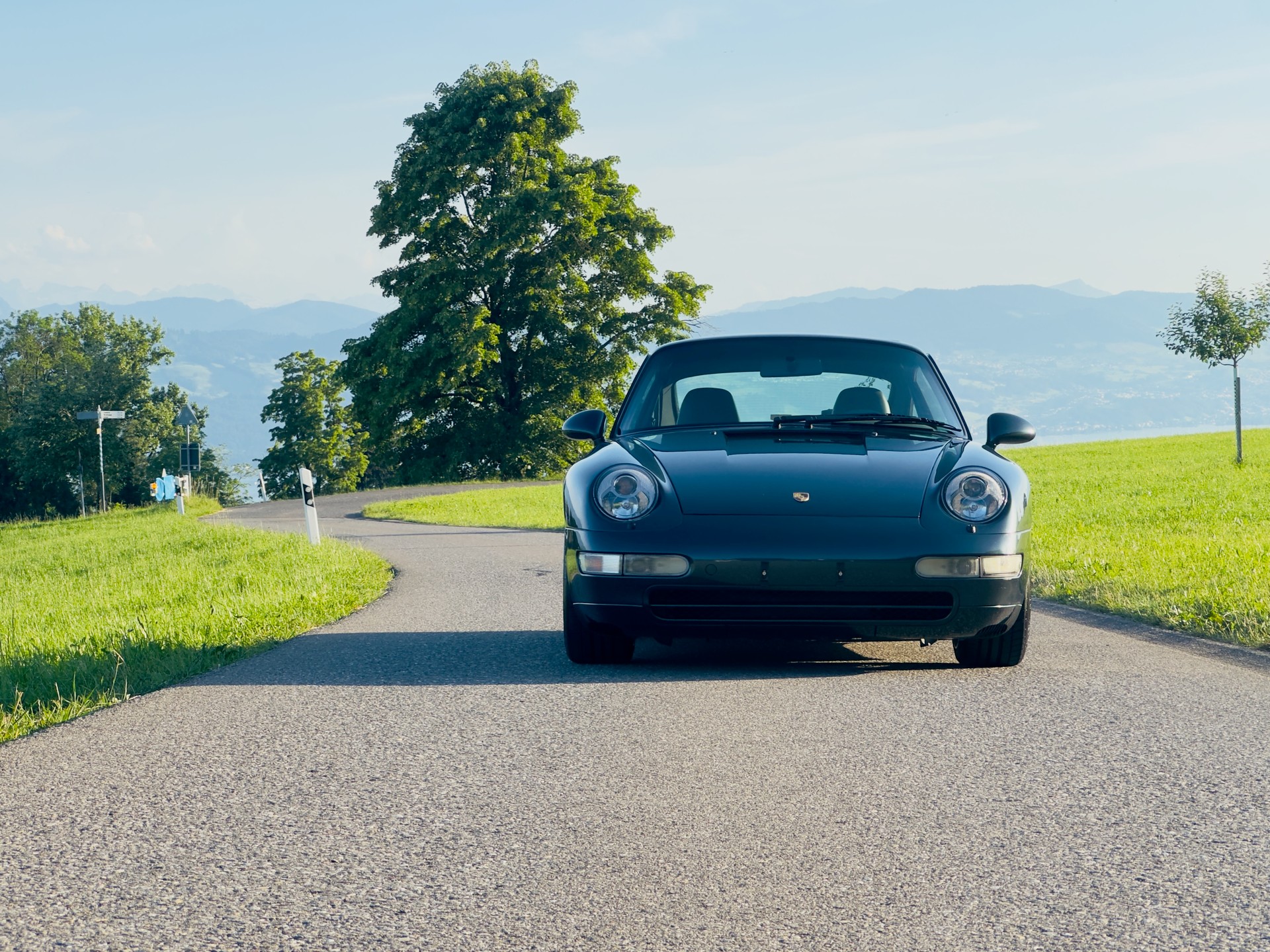 PORSCHE 911 Carrera 2-image-0