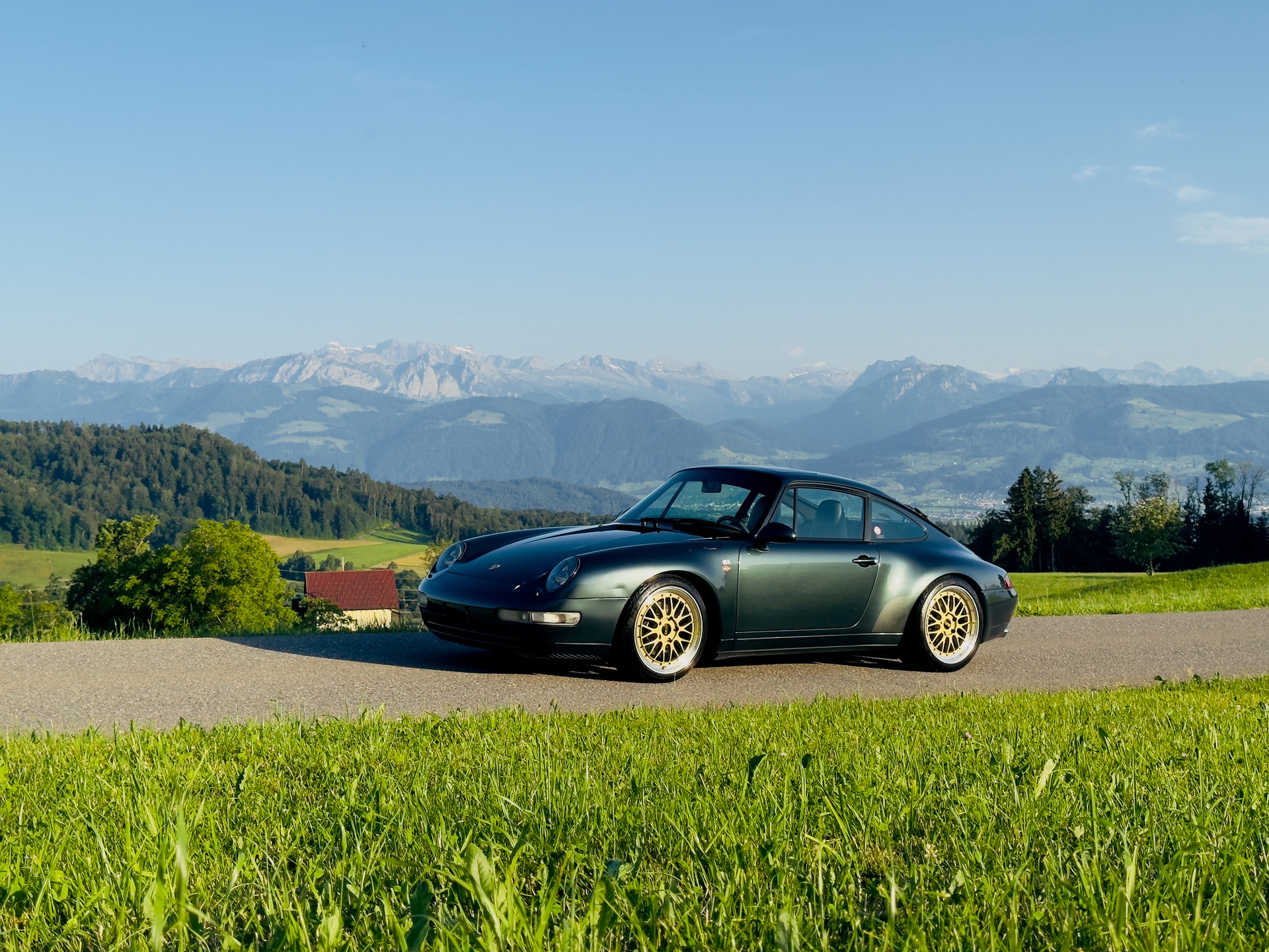 PORSCHE 911 Carrera 2-image-1