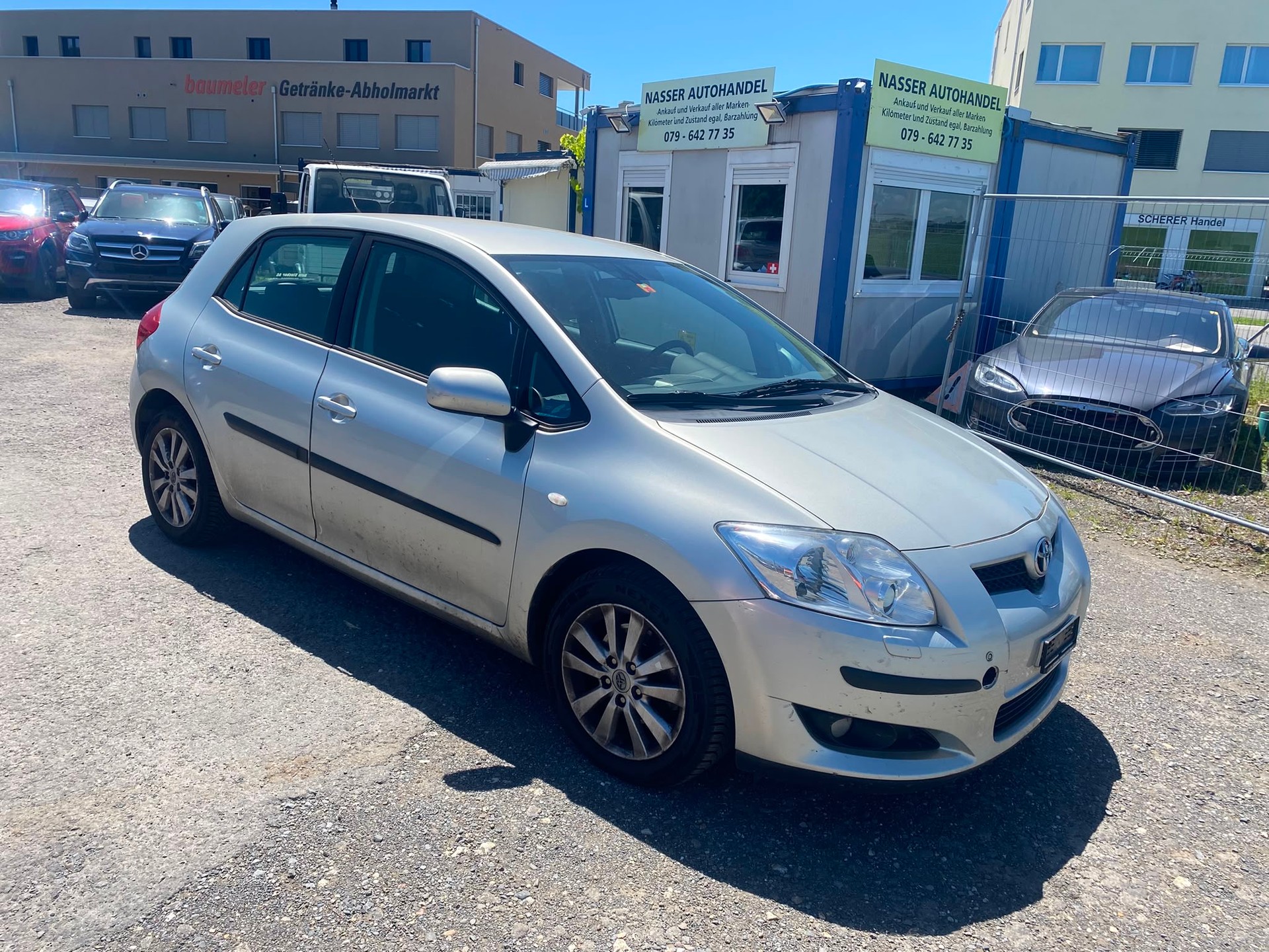 TOYOTA Auris 2.0 D-4D Linea Sol-image-0