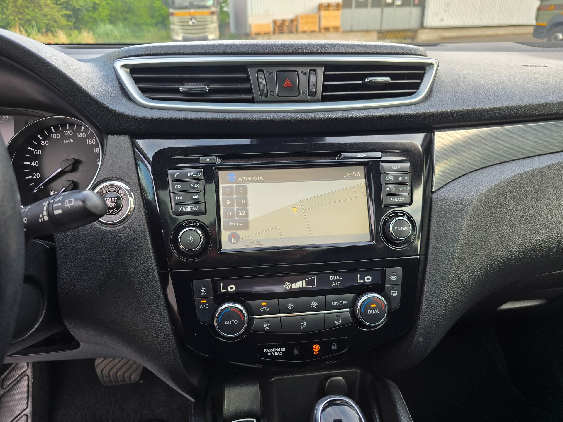 NISSAN Qashqai 1.6 dCi tekna+ Xtronic CVT-image-24