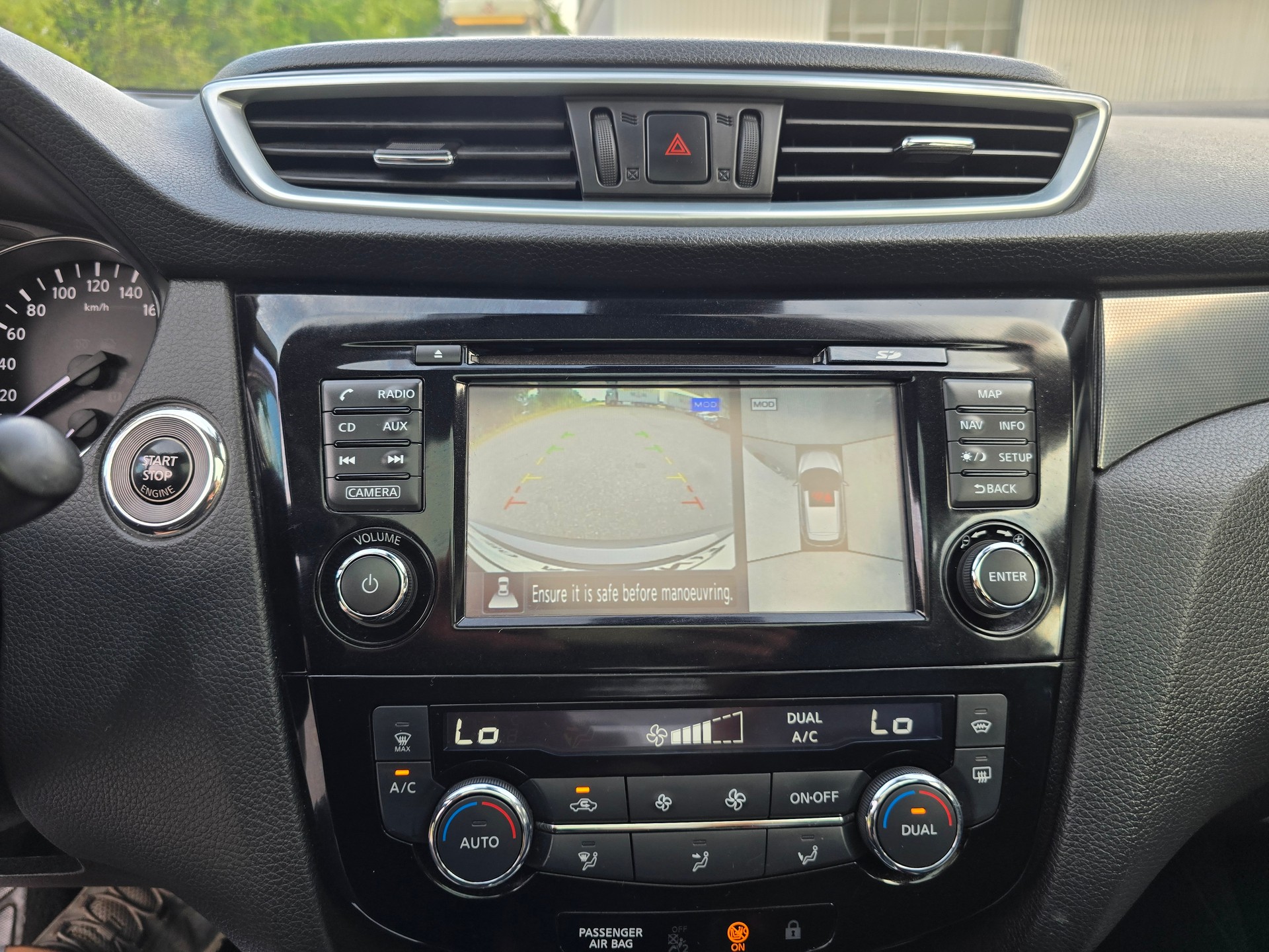 NISSAN Qashqai 1.6 dCi tekna+ Xtronic CVT-image-25