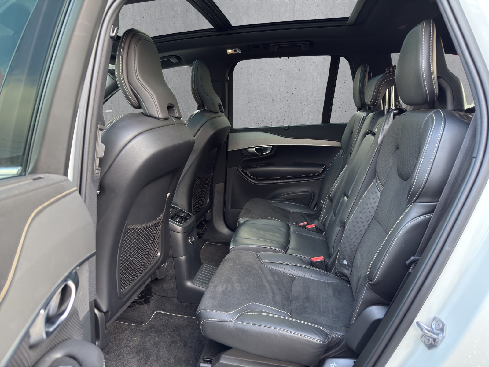 VOLVO XC90 T8 AWD R-Design Geartronic-image-13