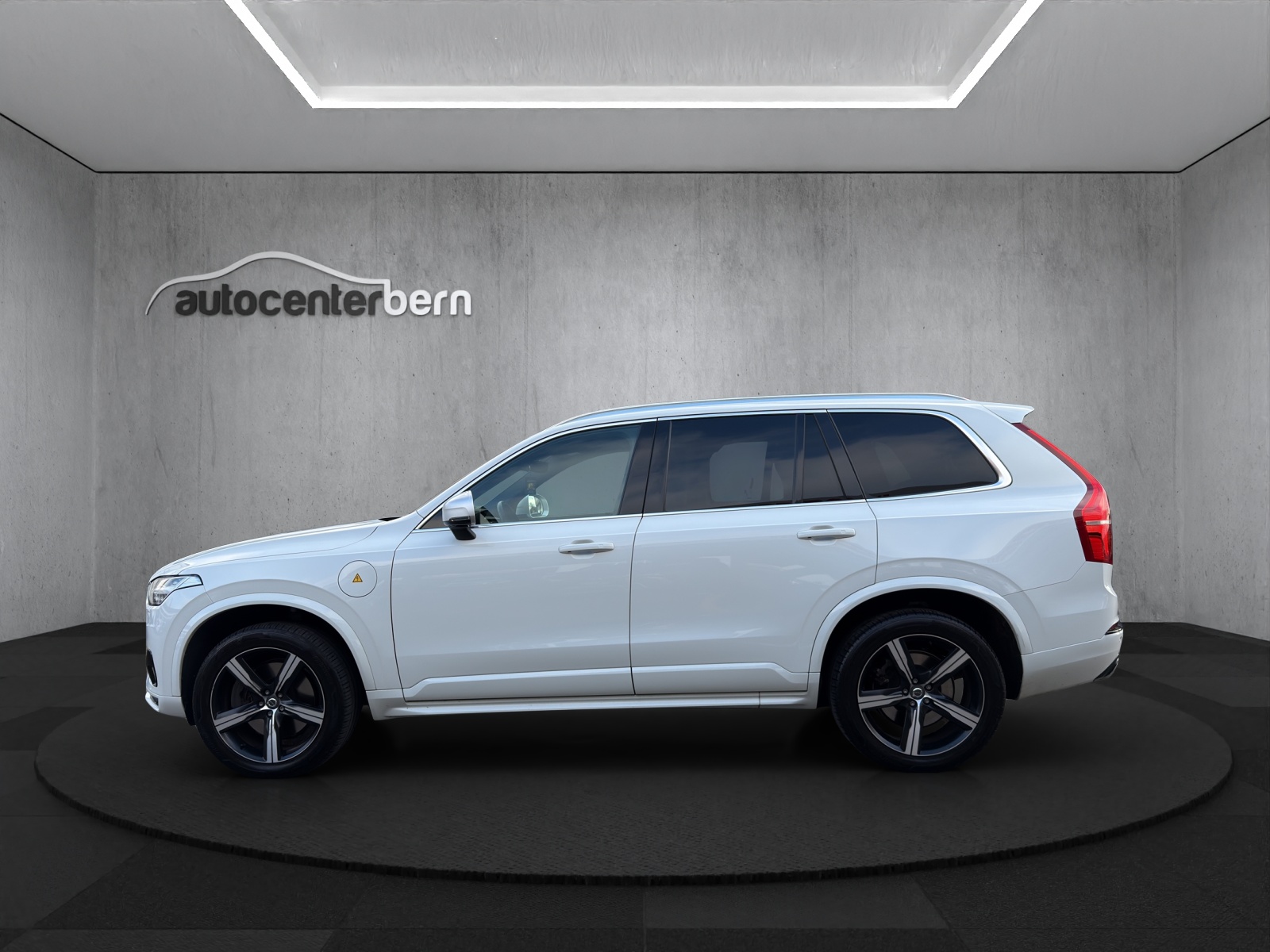 VOLVO XC90 T8 AWD R-Design Geartronic-image-3